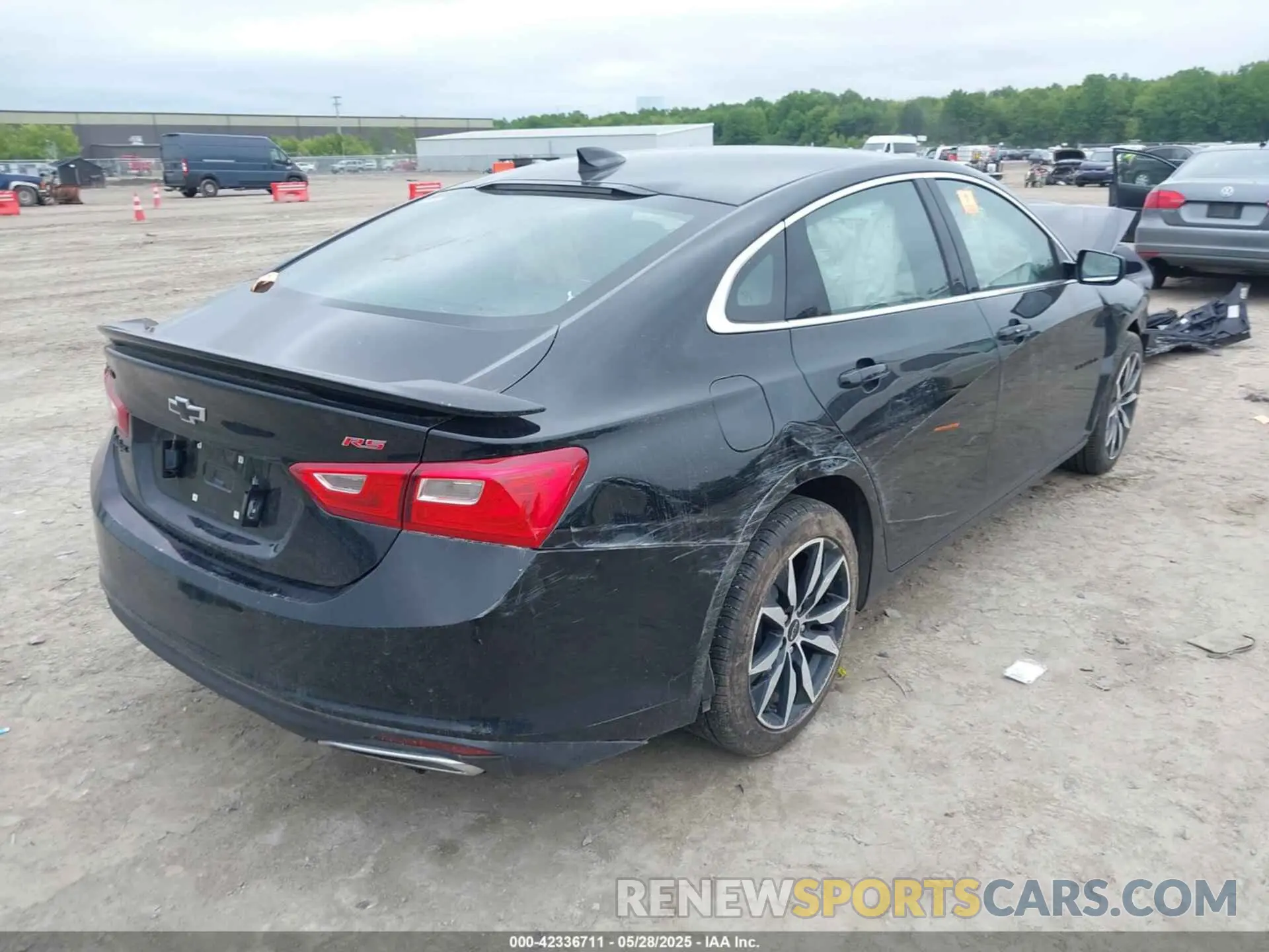 4 Photograph of a damaged car 1G1ZG5ST5RF114232 CHEVROLET MALIBU 2024