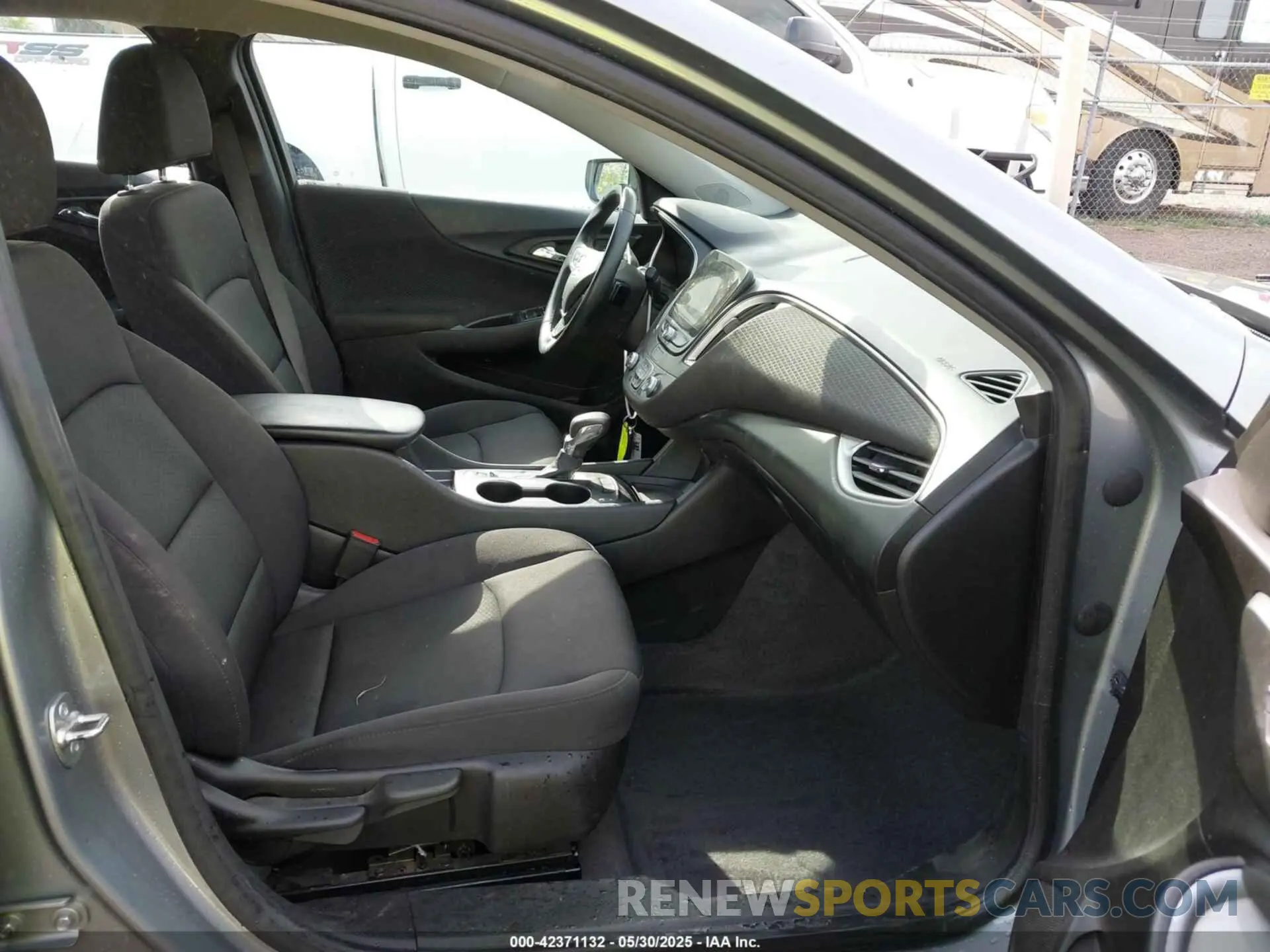 5 Photograph of a damaged car 1G1ZG5ST5RF178996 CHEVROLET MALIBU 2024