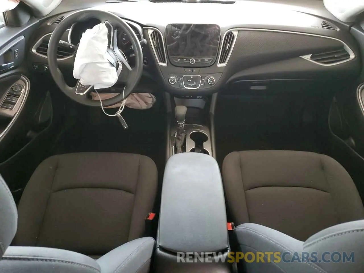 8 Photograph of a damaged car 1G1ZC5ST4SF120931 CHEVROLET MALIBU 2025