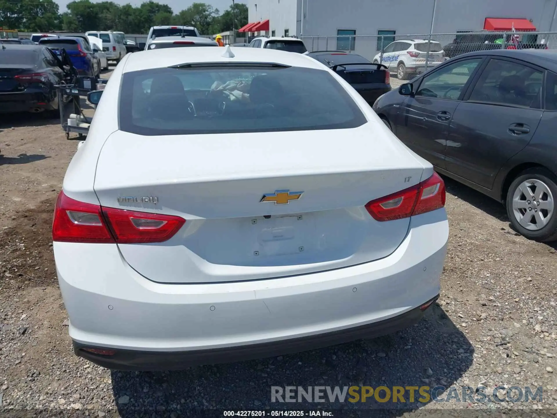 17 Photograph of a damaged car 1G1ZD5ST0SF127128 CHEVROLET MALIBU 2025