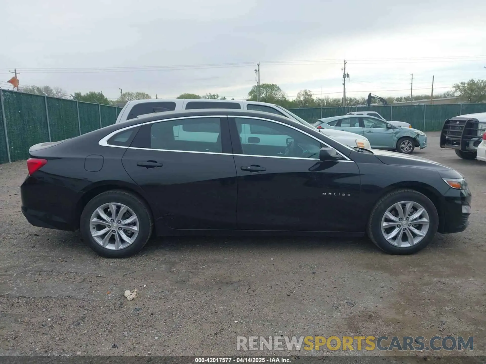13 Photograph of a damaged car 1G1ZD5ST0SF130403 CHEVROLET MALIBU 2025