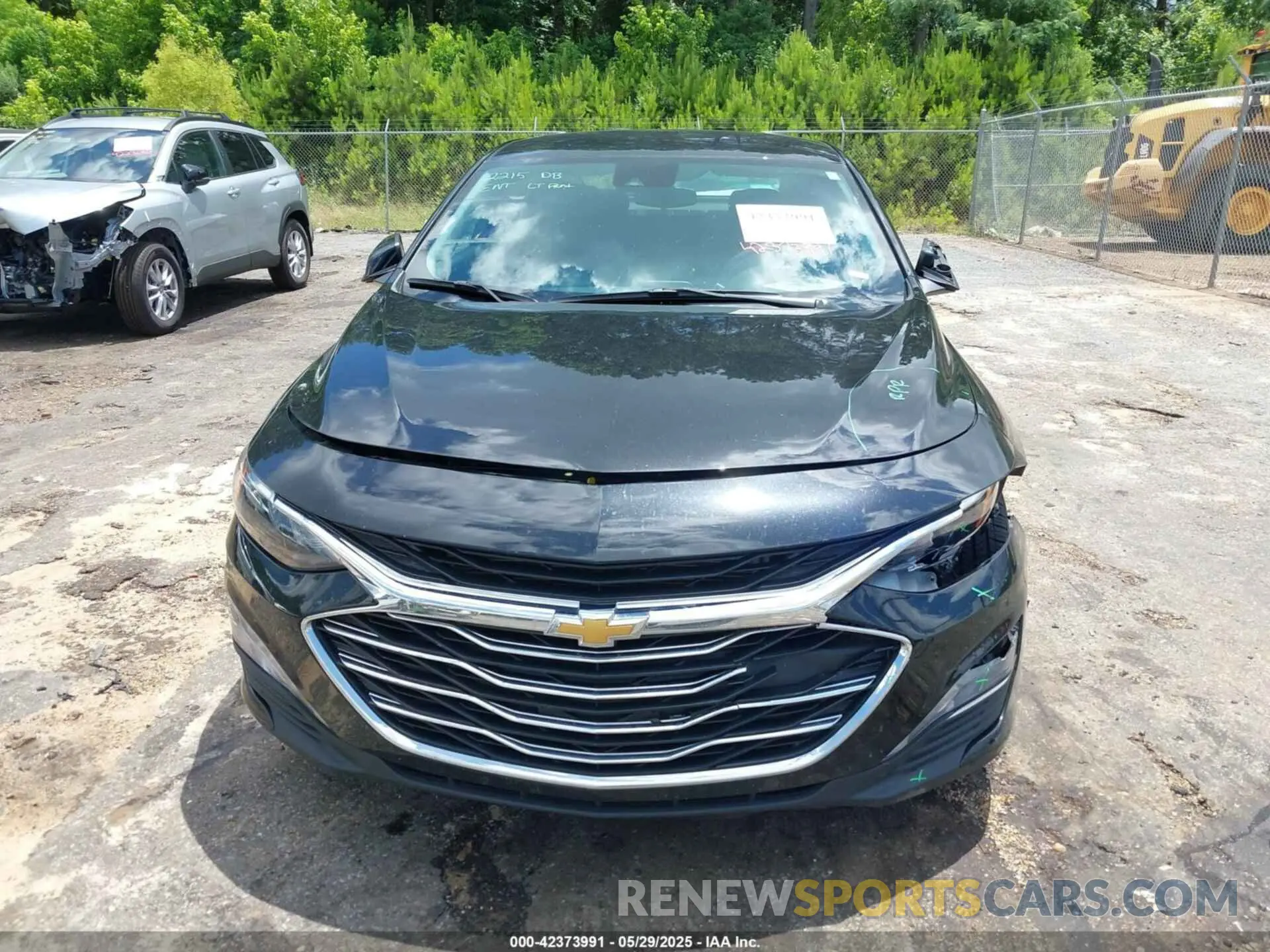 12 Photograph of a damaged car 1G1ZD5ST0SF152935 CHEVROLET MALIBU 2025