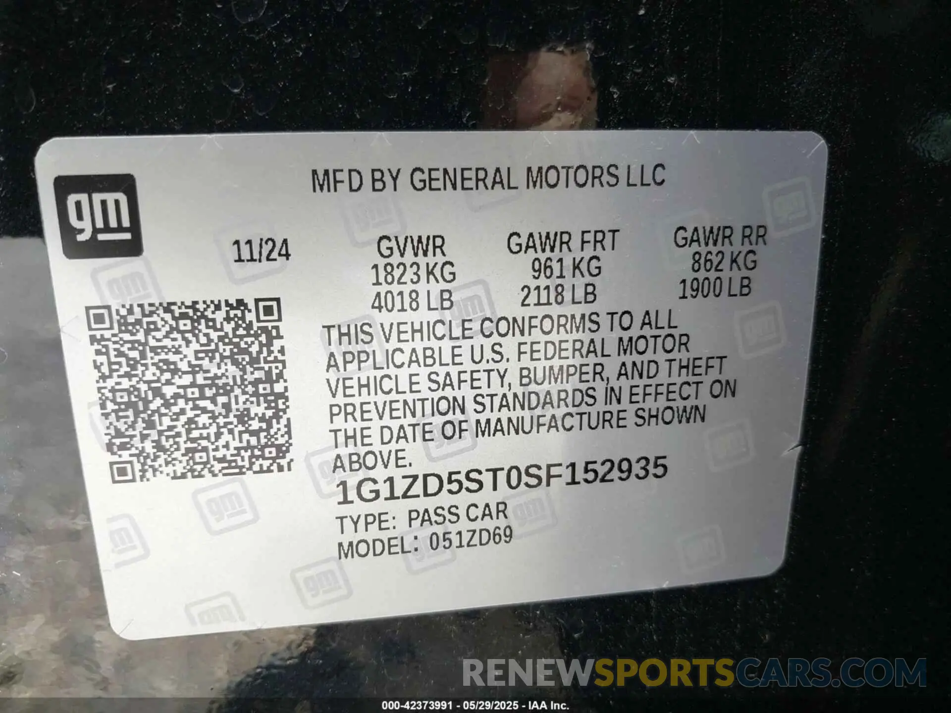 9 Photograph of a damaged car 1G1ZD5ST0SF152935 CHEVROLET MALIBU 2025