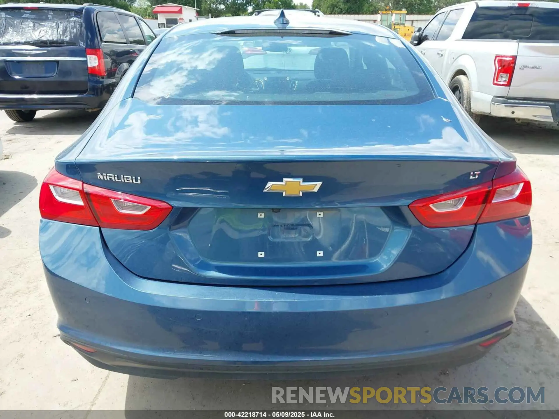 16 Photograph of a damaged car 1G1ZD5ST1SF111729 CHEVROLET MALIBU 2025