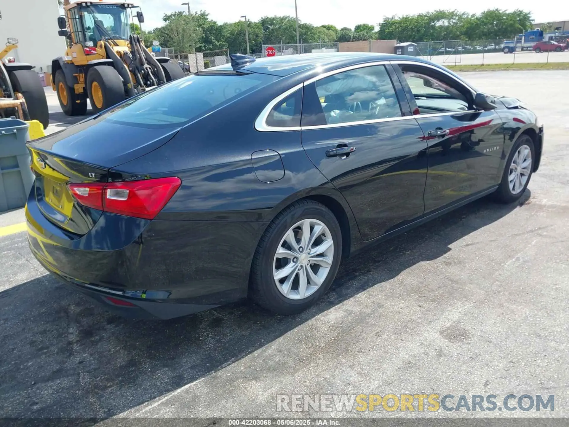 4 Photograph of a damaged car 1G1ZD5ST1SF118891 CHEVROLET MALIBU 2025