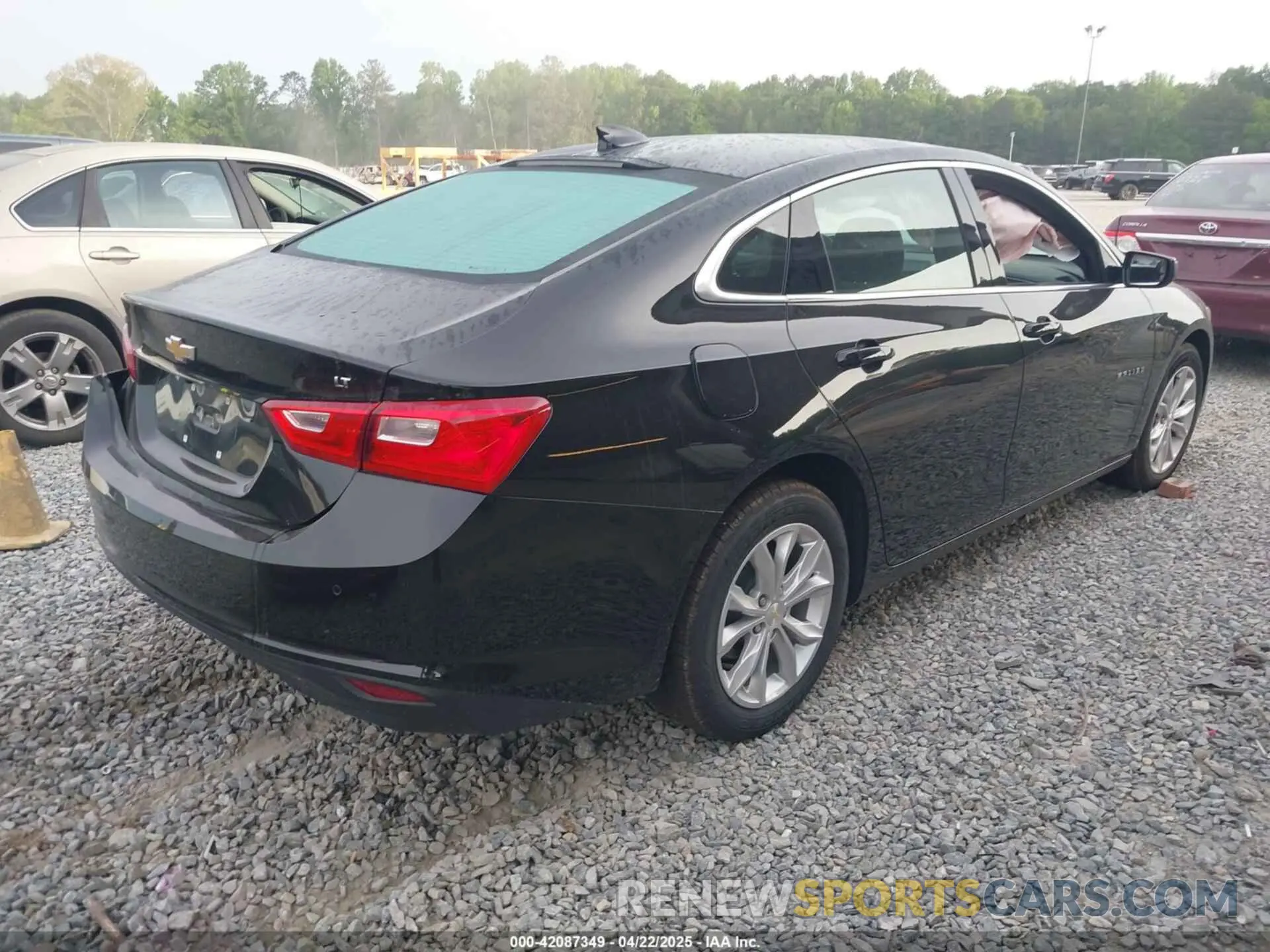 4 Photograph of a damaged car 1G1ZD5ST1SF125162 CHEVROLET MALIBU 2025