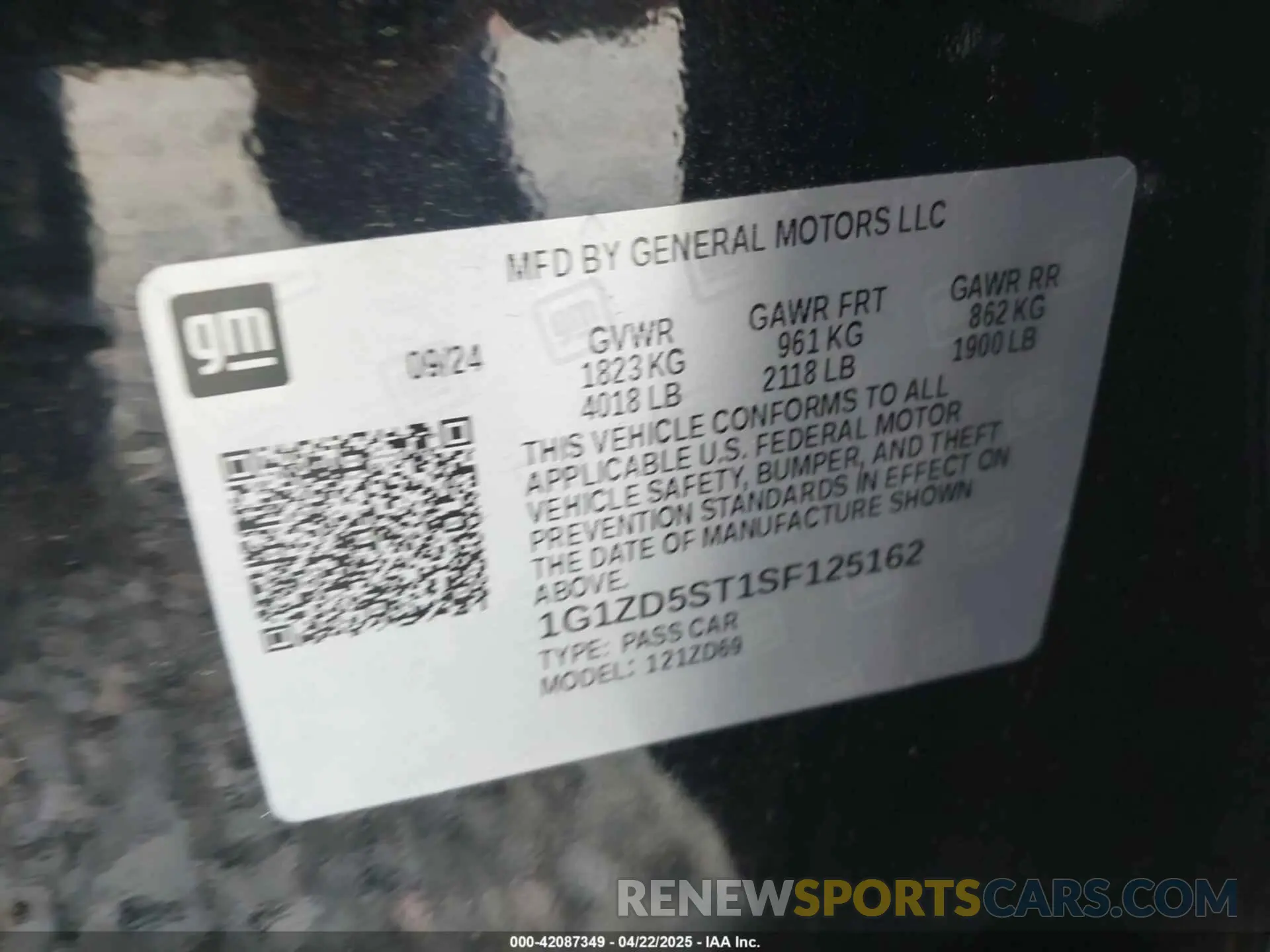 9 Photograph of a damaged car 1G1ZD5ST1SF125162 CHEVROLET MALIBU 2025