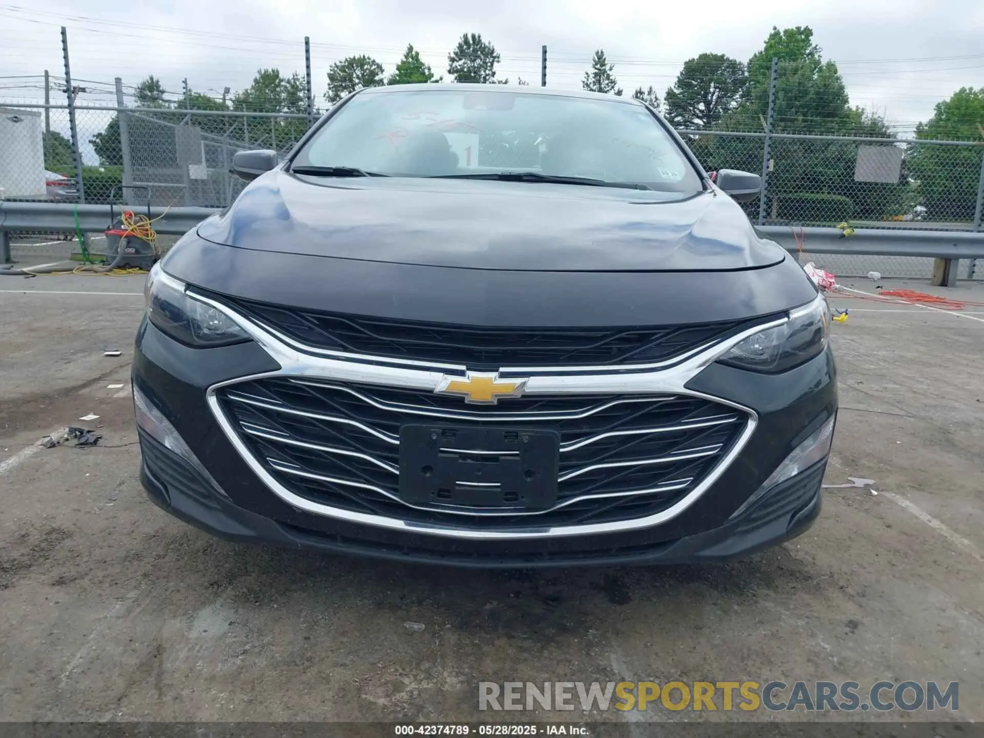 12 Photograph of a damaged car 1G1ZD5ST2SF138552 CHEVROLET MALIBU 2025