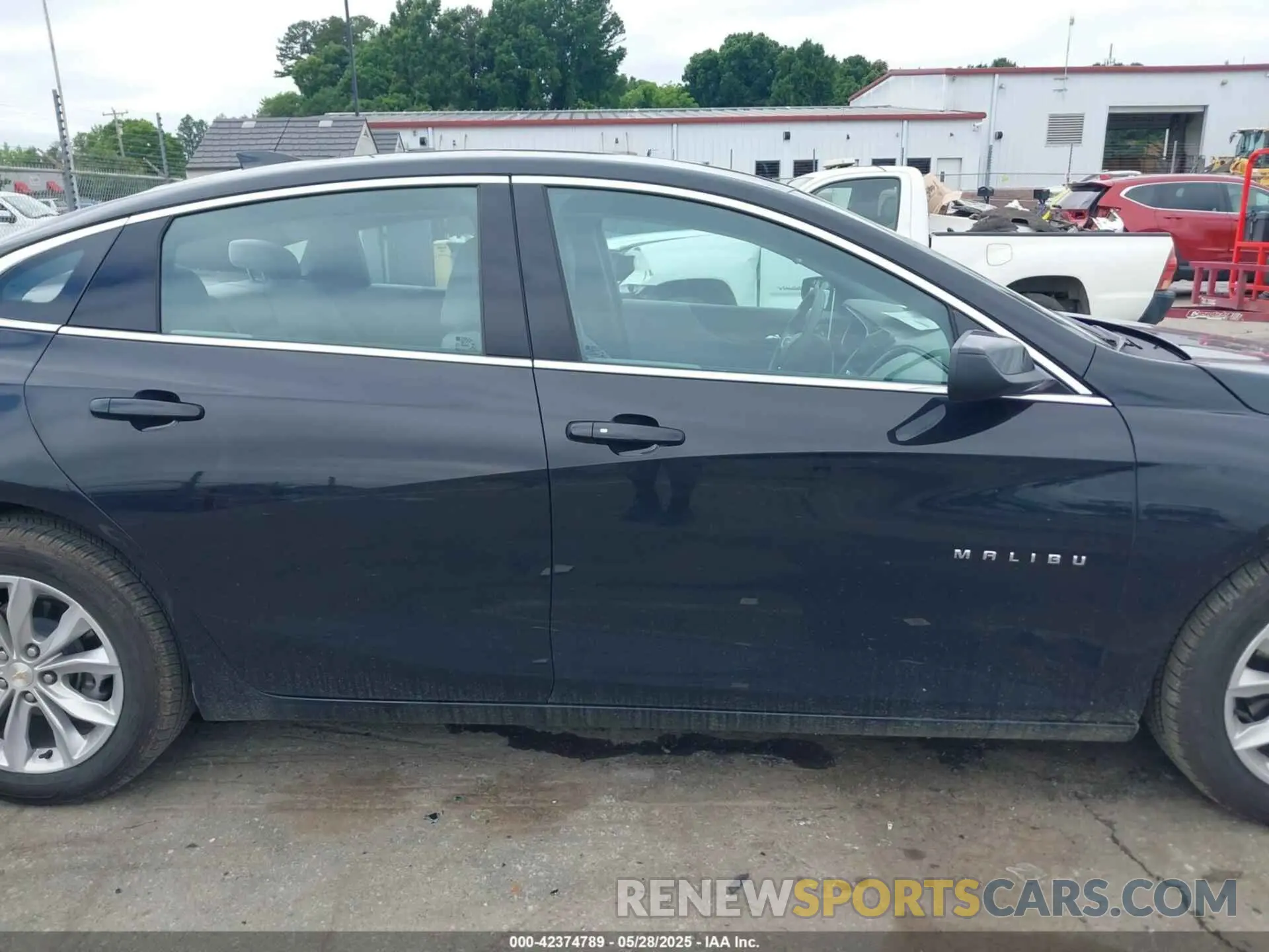 13 Photograph of a damaged car 1G1ZD5ST2SF138552 CHEVROLET MALIBU 2025