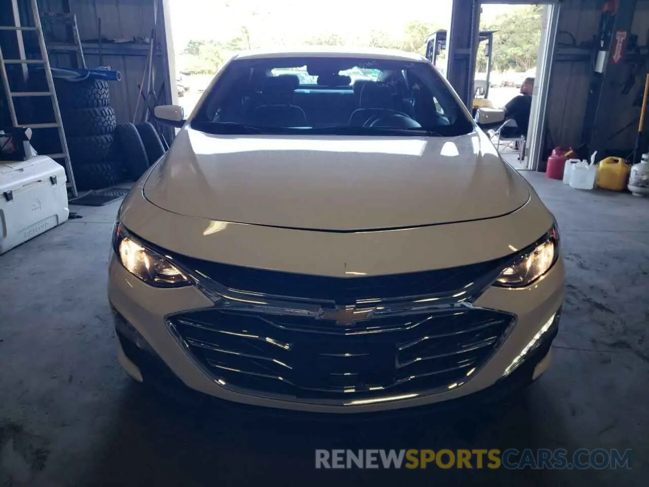 5 Photograph of a damaged car 1G1ZD5ST2SF154329 CHEVROLET MALIBU 2025