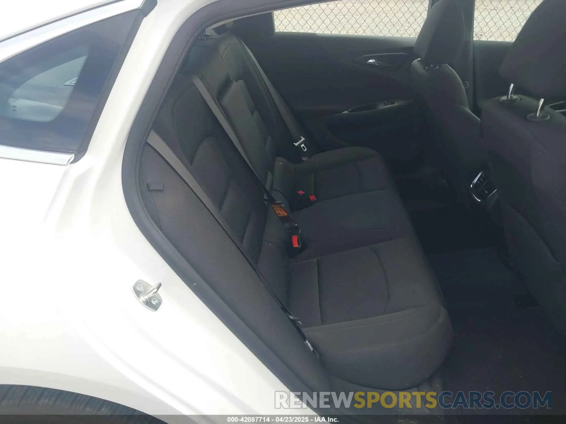 8 Photograph of a damaged car 1G1ZD5ST2SF154556 CHEVROLET MALIBU 2025