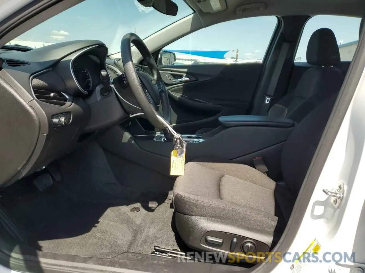 7 Photograph of a damaged car 1G1ZD5ST3SF128340 CHEVROLET MALIBU 2025