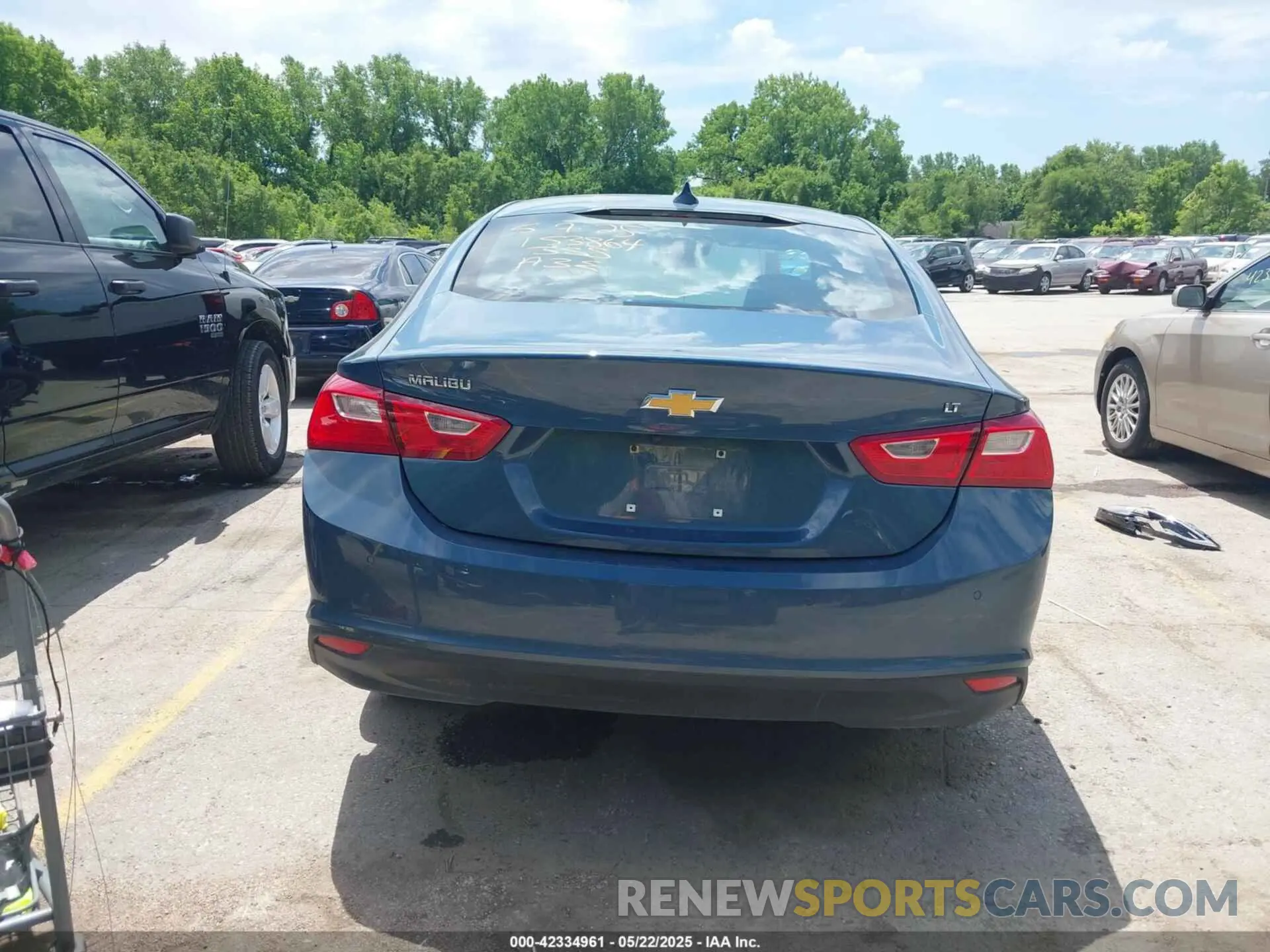 17 Photograph of a damaged car 1G1ZD5ST3SF144327 CHEVROLET MALIBU 2025