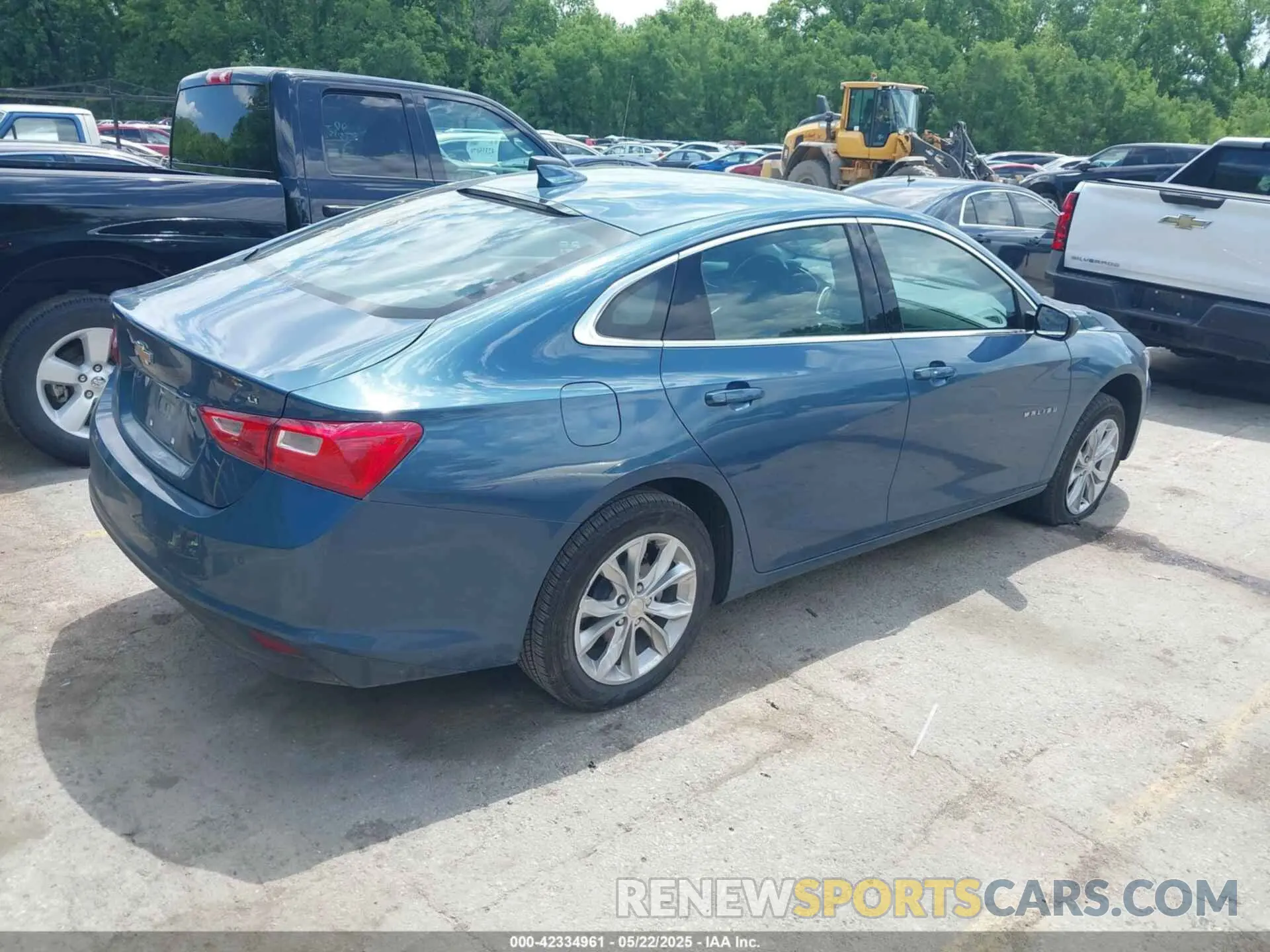 4 Photograph of a damaged car 1G1ZD5ST3SF144327 CHEVROLET MALIBU 2025