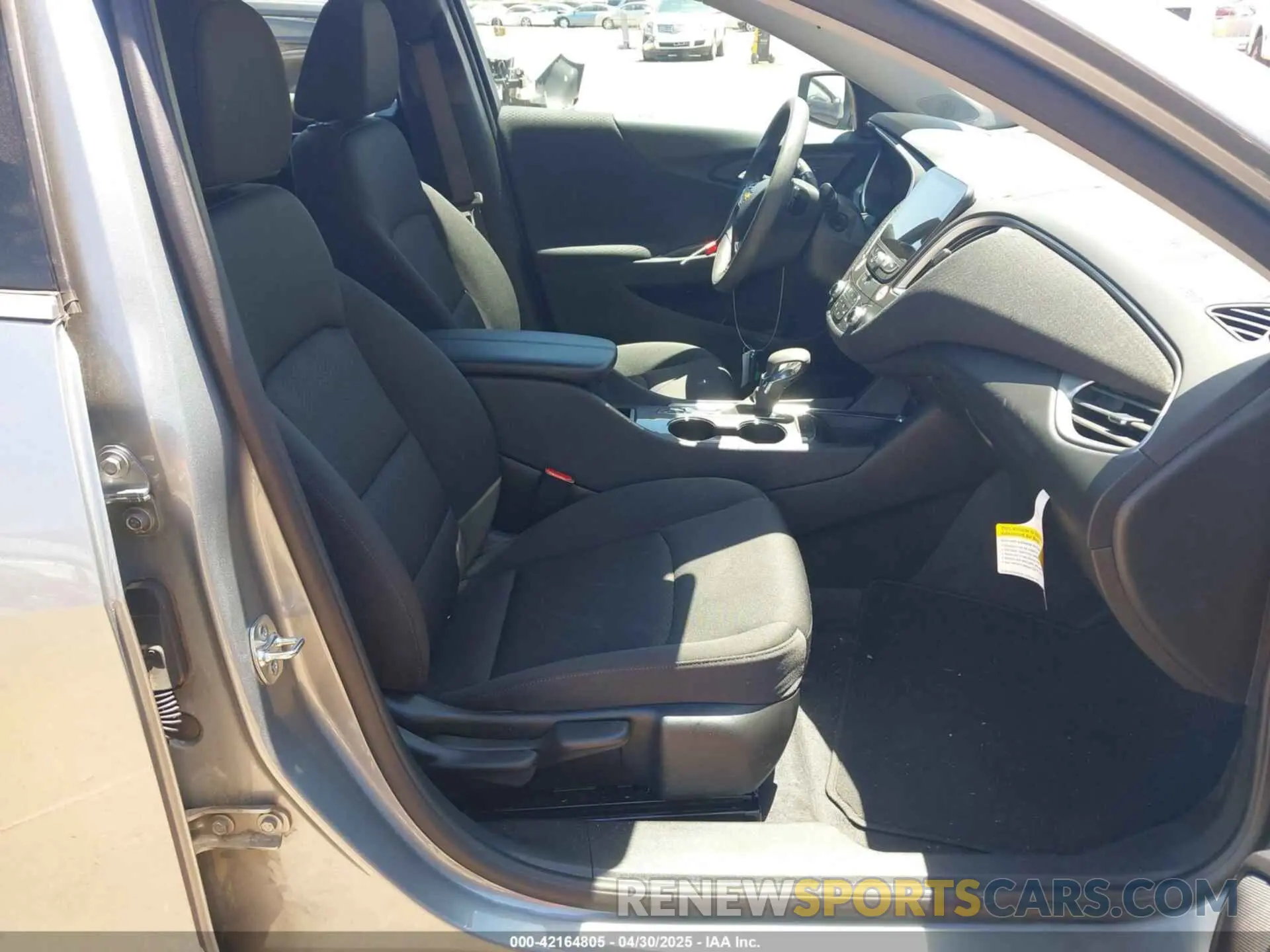 5 Photograph of a damaged car 1G1ZD5ST3SF144778 CHEVROLET MALIBU 2025