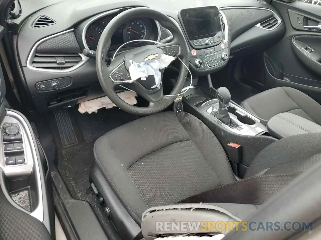8 Photograph of a damaged car 1G1ZD5ST4SF152260 CHEVROLET MALIBU 2025