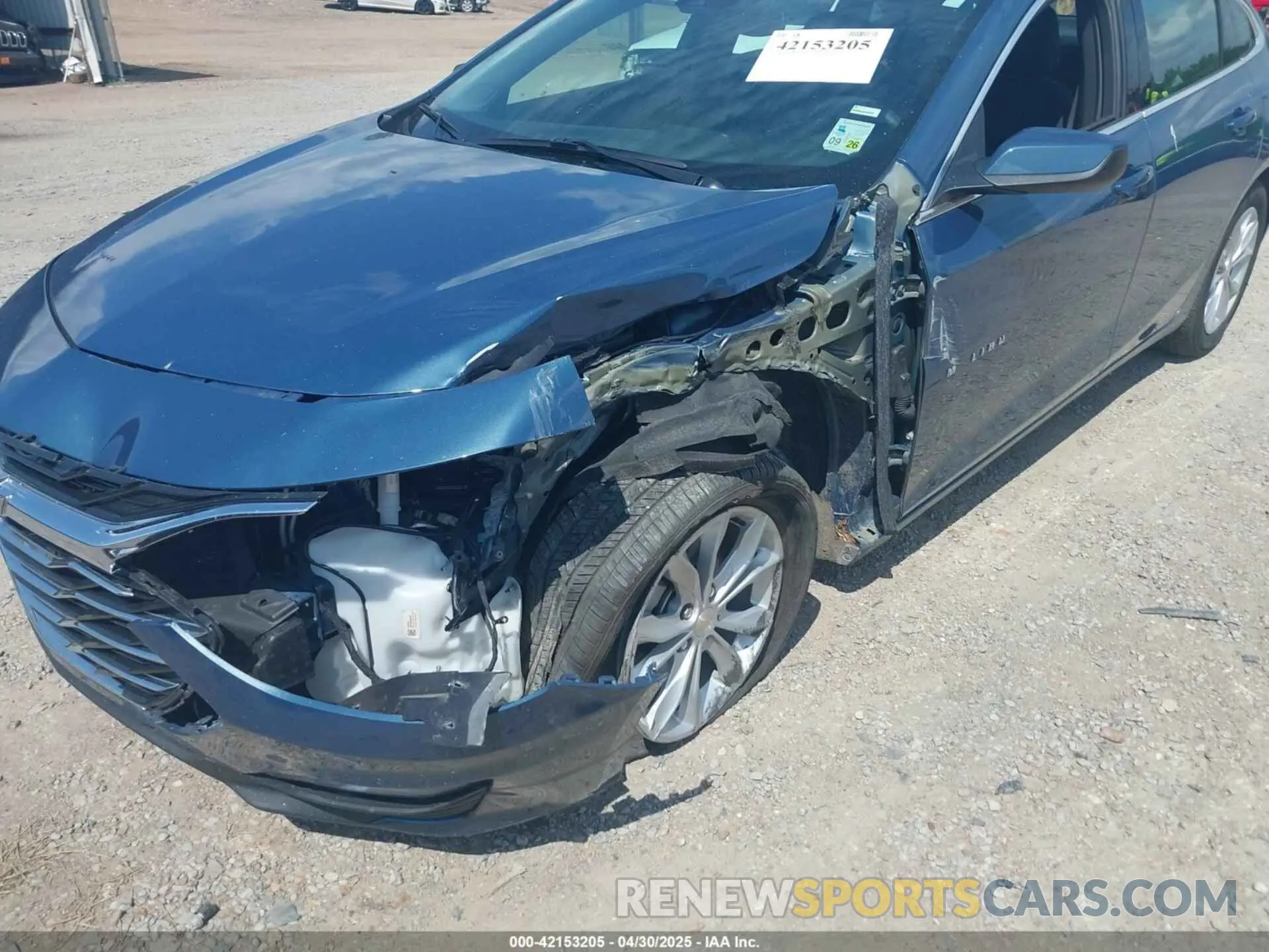 18 Photograph of a damaged car 1G1ZD5ST5SF119347 CHEVROLET MALIBU 2025