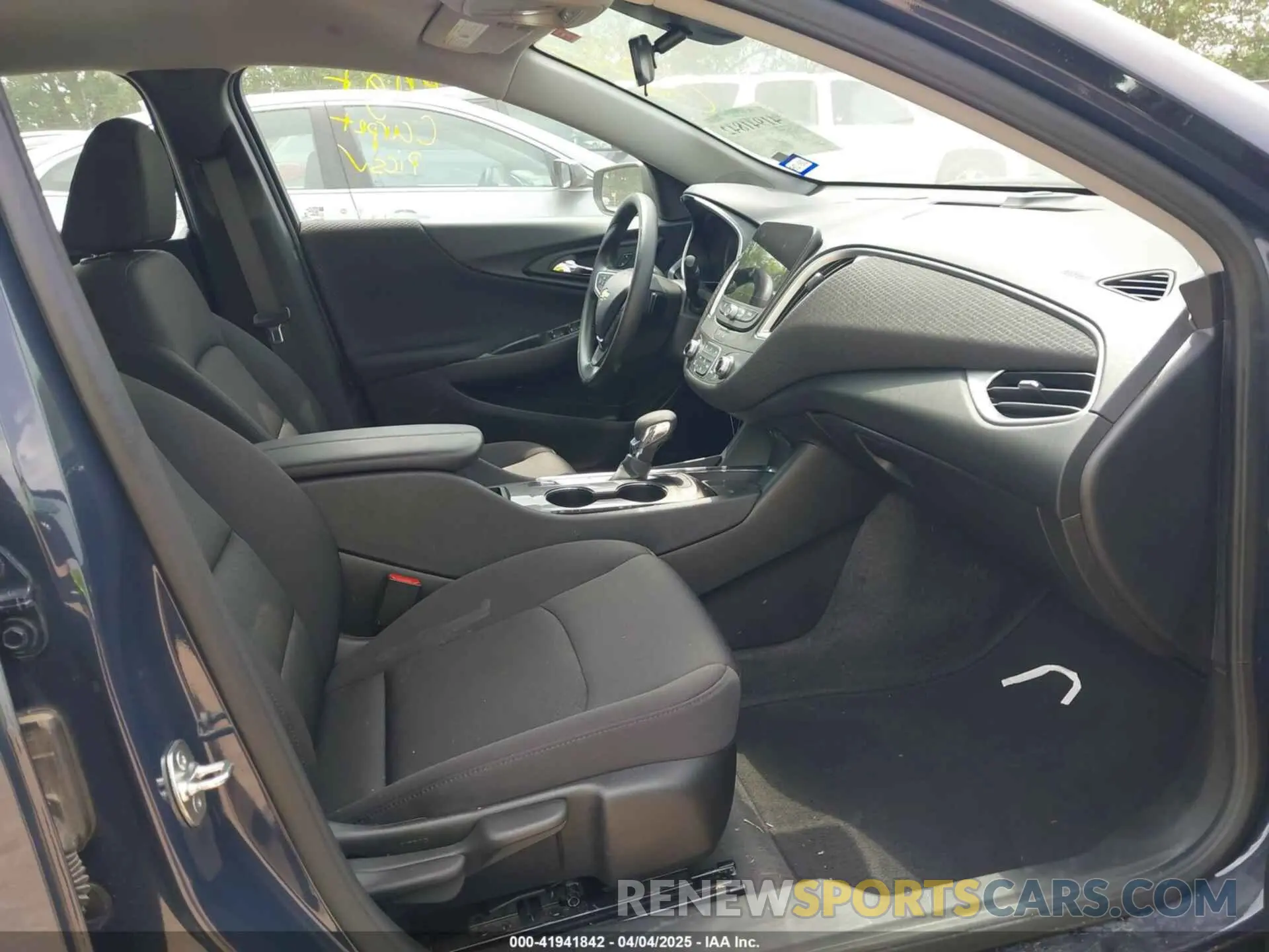 5 Photograph of a damaged car 1G1ZD5ST5SF126296 CHEVROLET MALIBU 2025