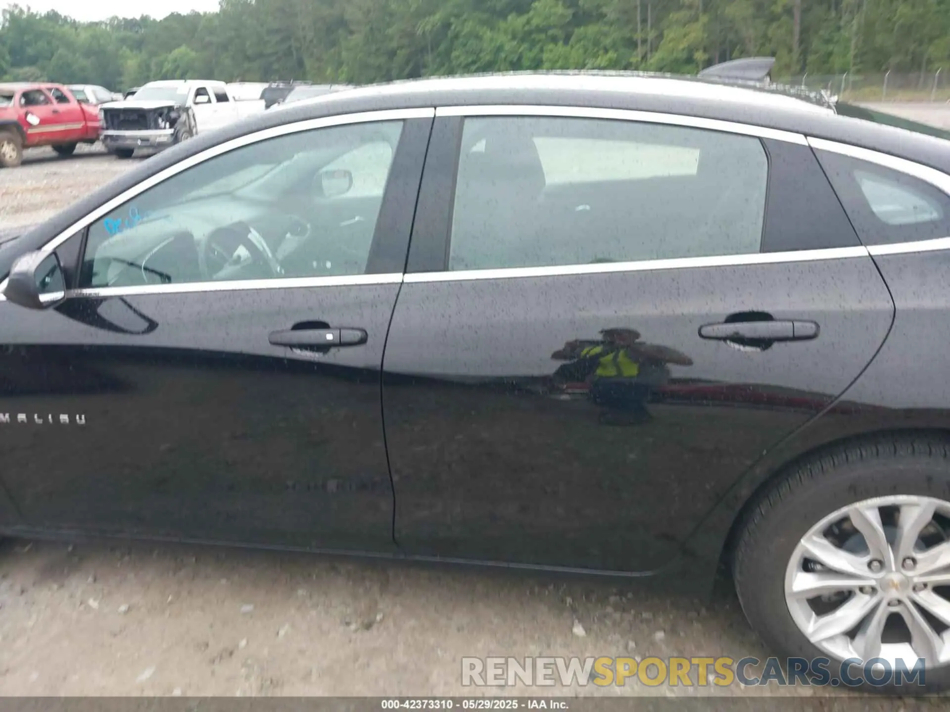 14 Photograph of a damaged car 1G1ZD5ST5SF146726 CHEVROLET MALIBU 2025