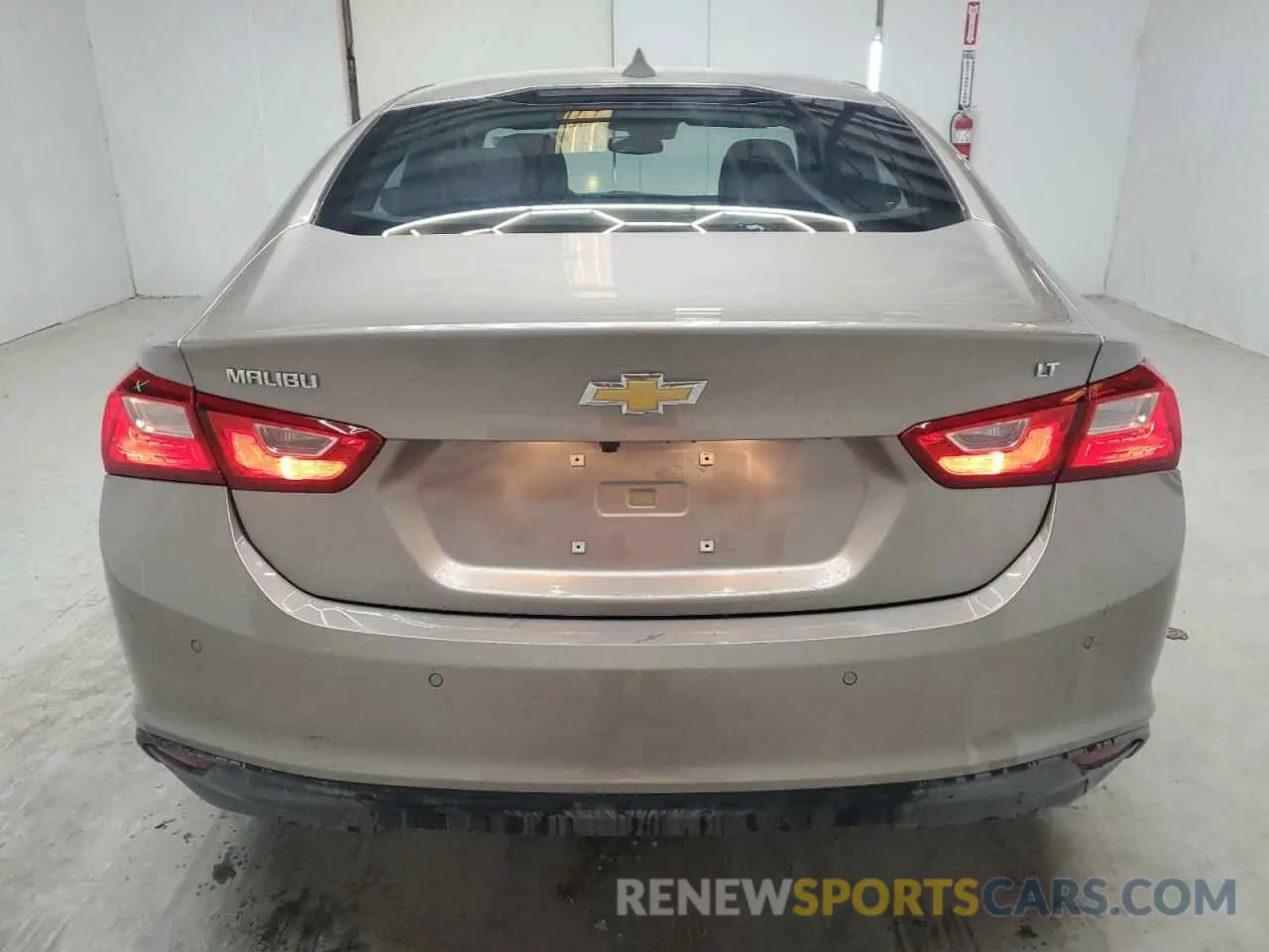 6 Photograph of a damaged car 1G1ZD5ST6SF118935 CHEVROLET MALIBU 2025