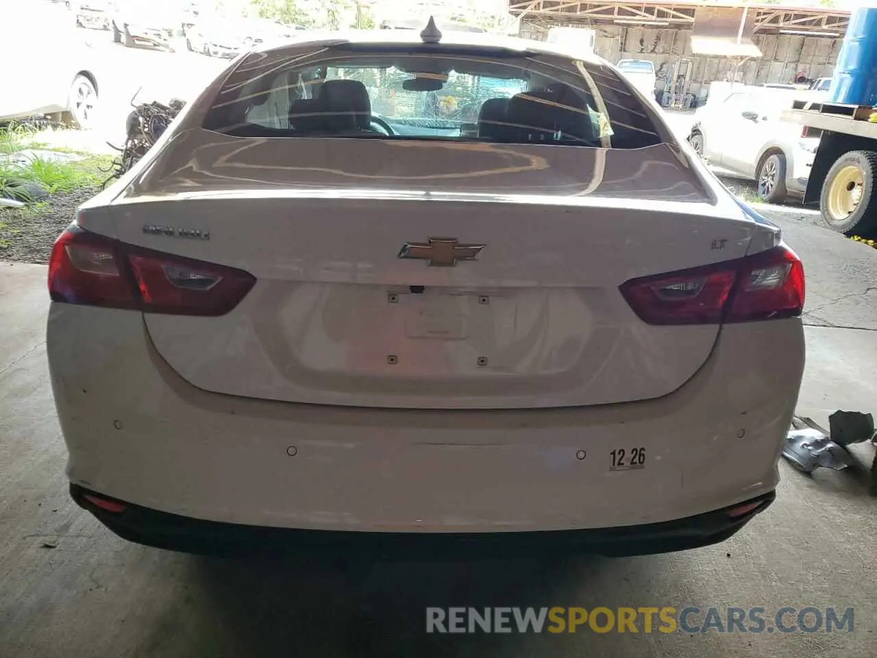 6 Photograph of a damaged car 1G1ZD5ST6SF137209 CHEVROLET MALIBU 2025
