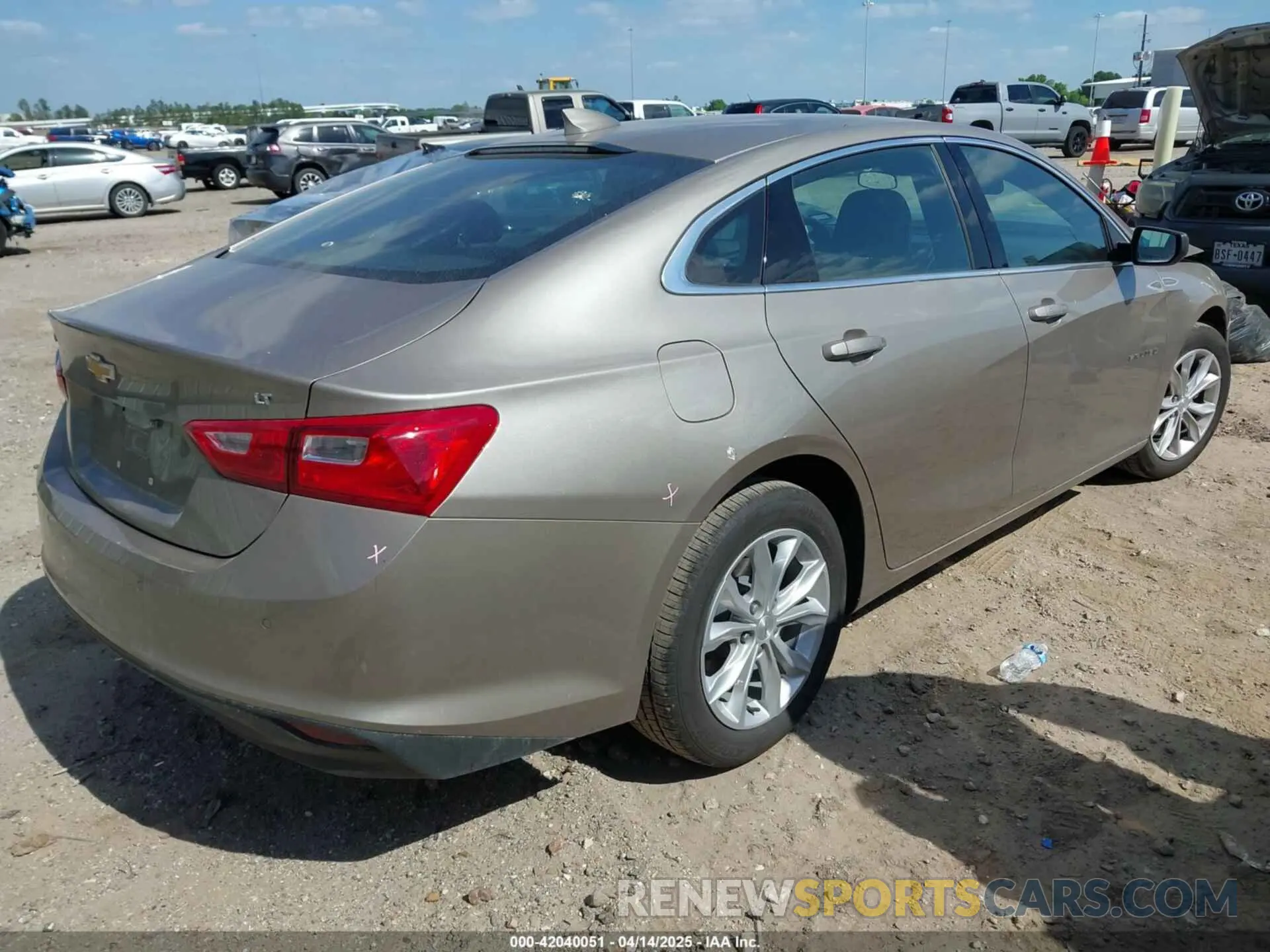4 Photograph of a damaged car 1G1ZD5ST6SF138019 CHEVROLET MALIBU 2025