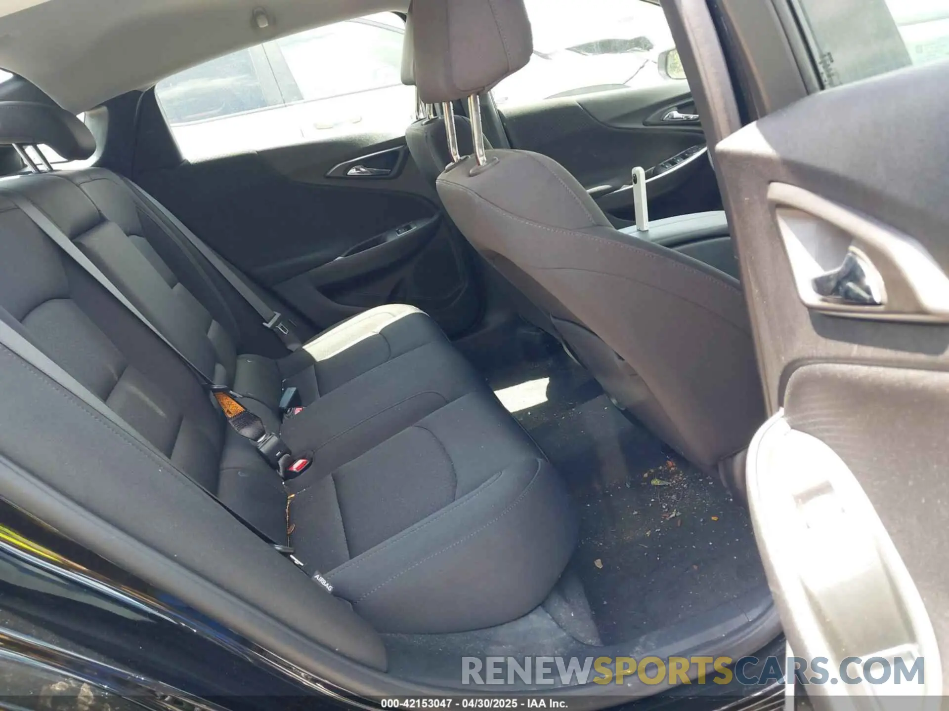 8 Photograph of a damaged car 1G1ZD5ST6SF145813 CHEVROLET MALIBU 2025