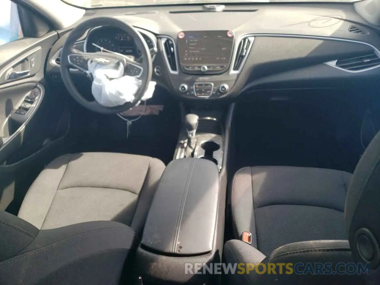 8 Photograph of a damaged car 1G1ZD5ST7SF131306 CHEVROLET MALIBU 2025