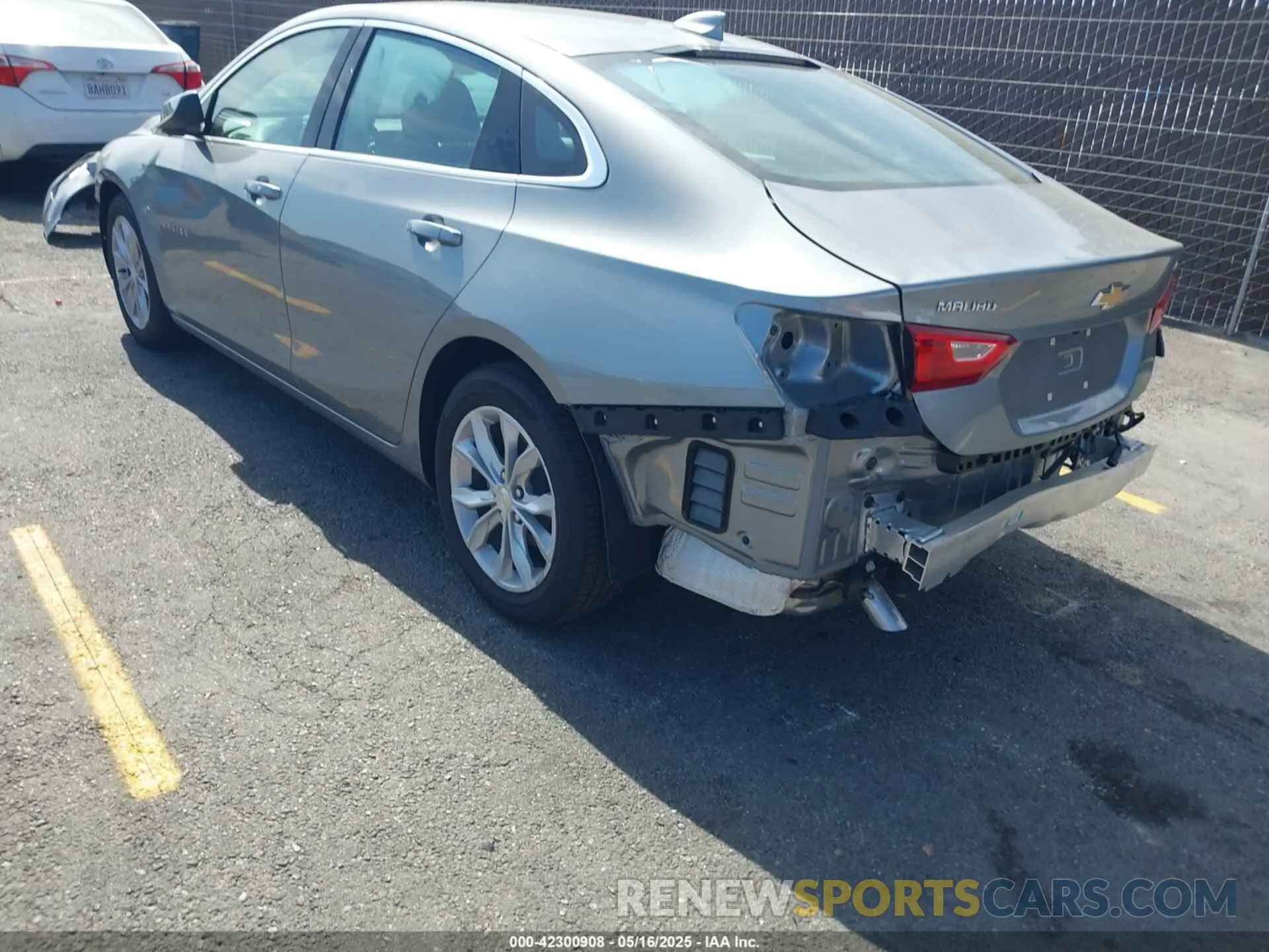 3 Photograph of a damaged car 1G1ZD5ST8SF105782 CHEVROLET MALIBU 2025