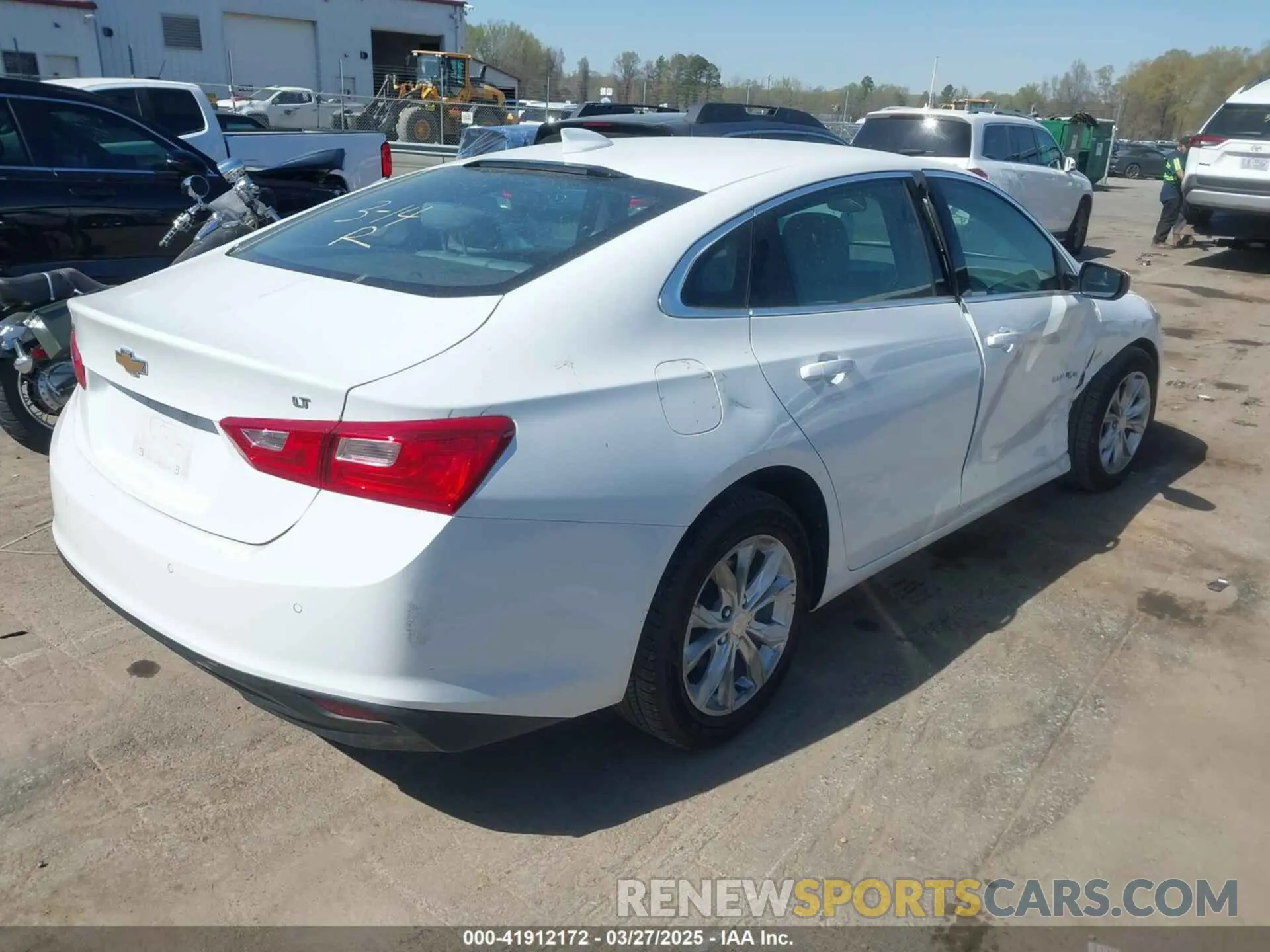 4 Photograph of a damaged car 1G1ZD5ST8SF131749 CHEVROLET MALIBU 2025