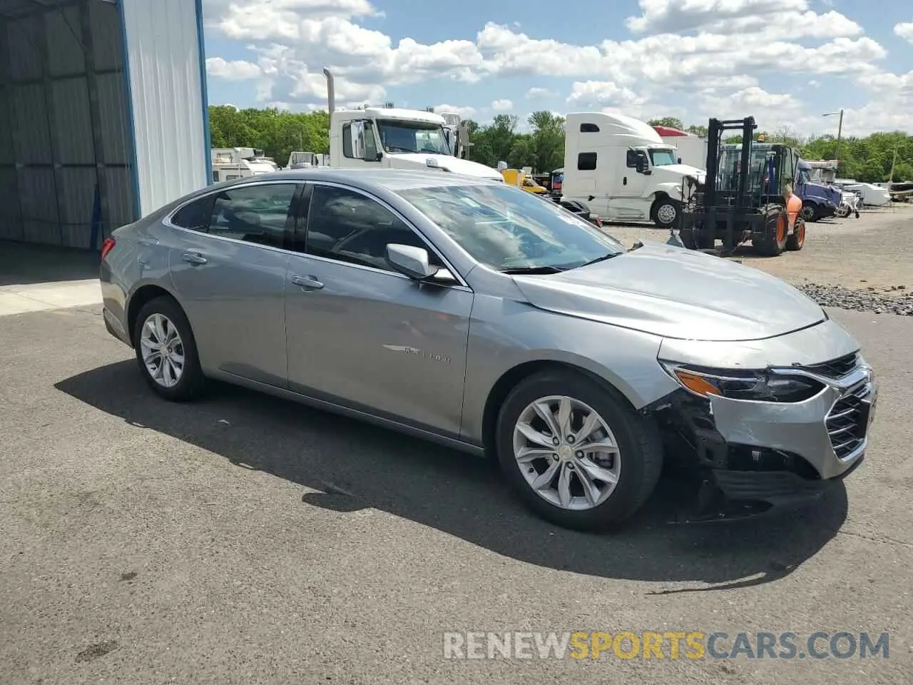 4 Photograph of a damaged car 1G1ZD5ST8SF144307 CHEVROLET MALIBU 2025