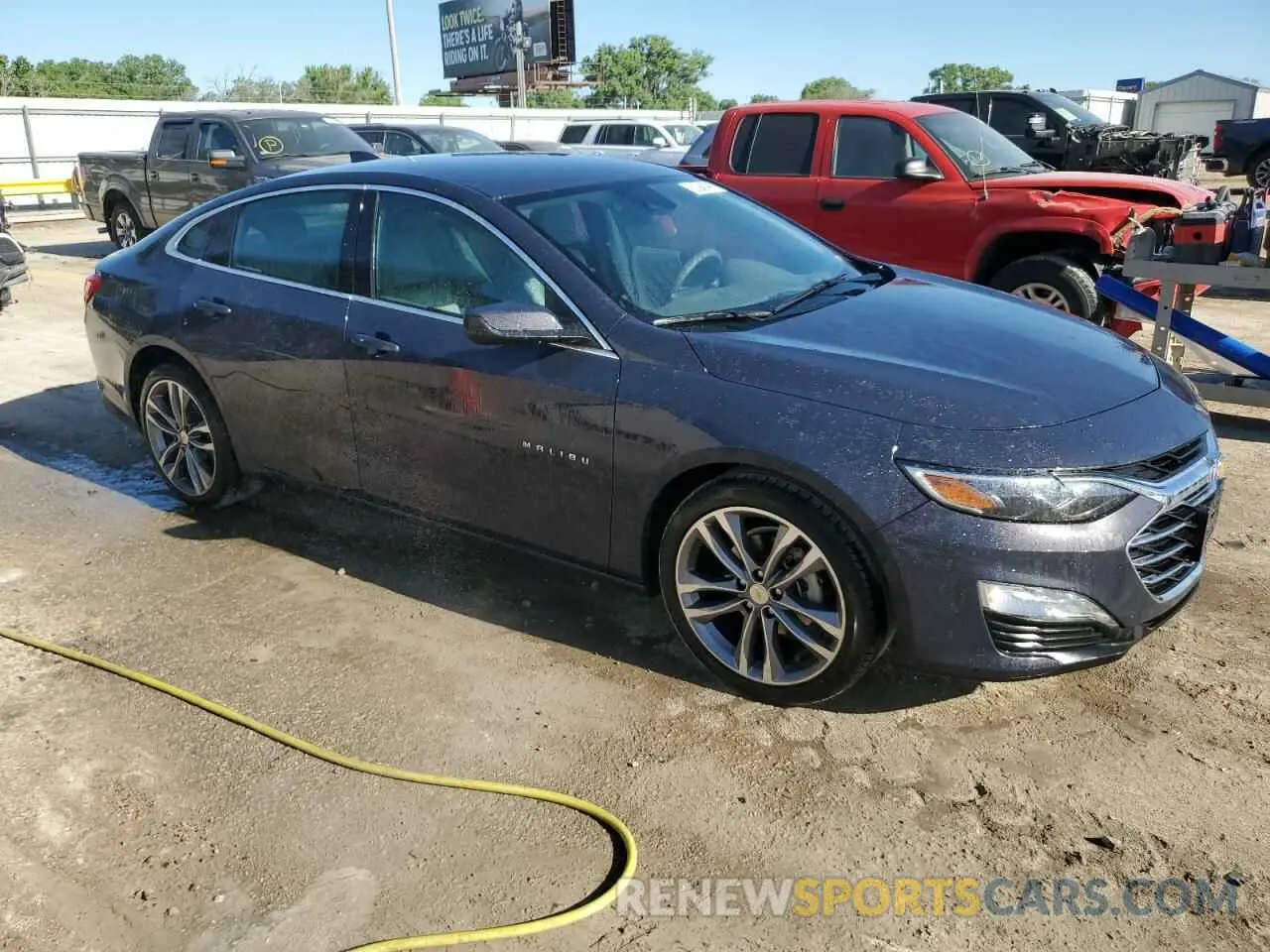 4 Photograph of a damaged car 1G1ZD5ST8SF150558 CHEVROLET MALIBU 2025
