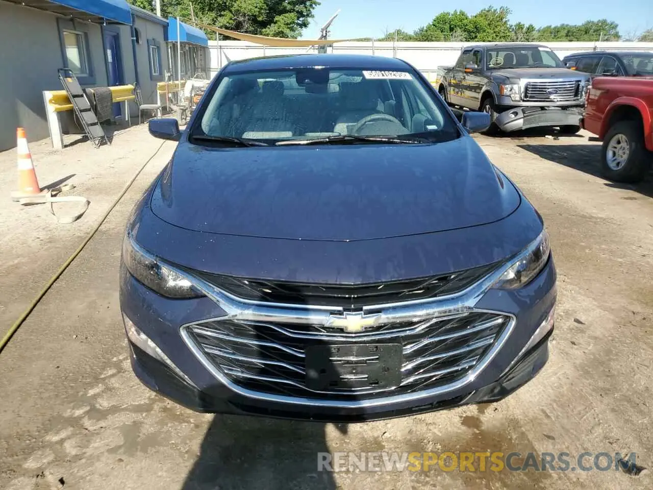 5 Photograph of a damaged car 1G1ZD5ST8SF150558 CHEVROLET MALIBU 2025