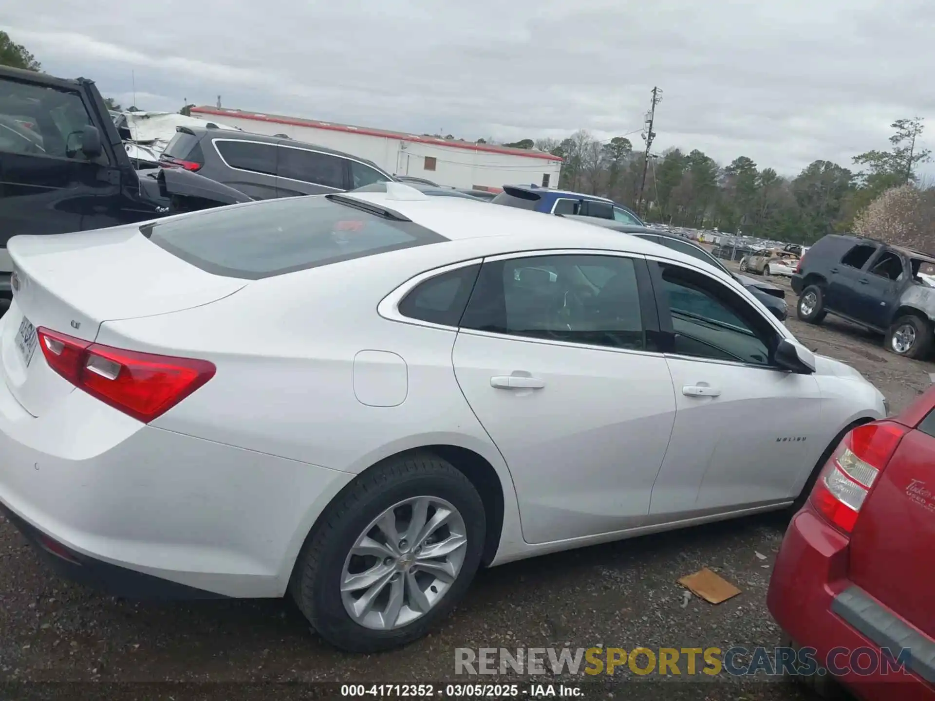 13 Photograph of a damaged car 1G1ZD5ST9SF110828 CHEVROLET MALIBU 2025