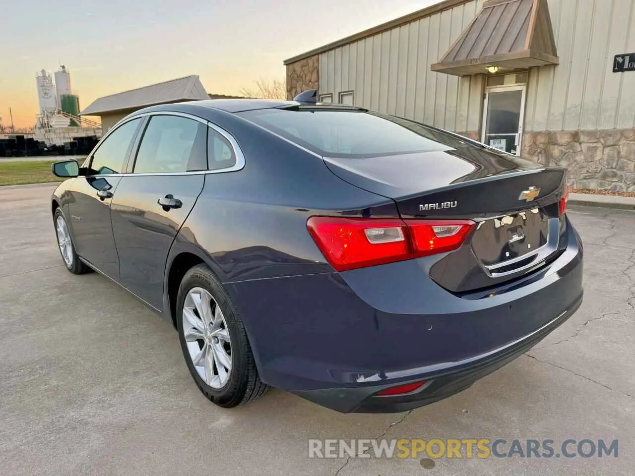3 Photograph of a damaged car 1G1ZD5STXSF112118 CHEVROLET MALIBU 2025