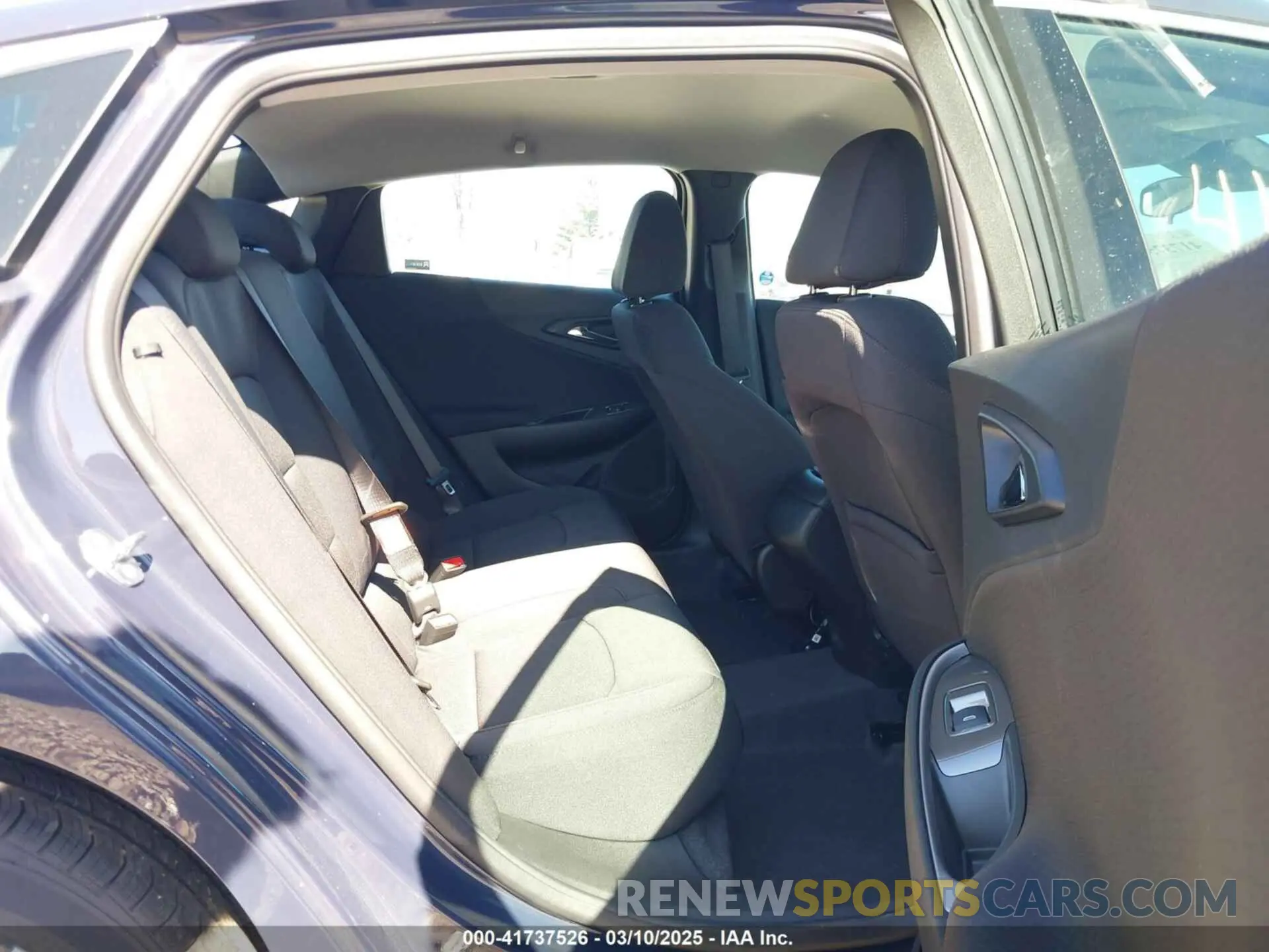 8 Photograph of a damaged car 1G1ZG5ST1SF116338 CHEVROLET MALIBU 2025