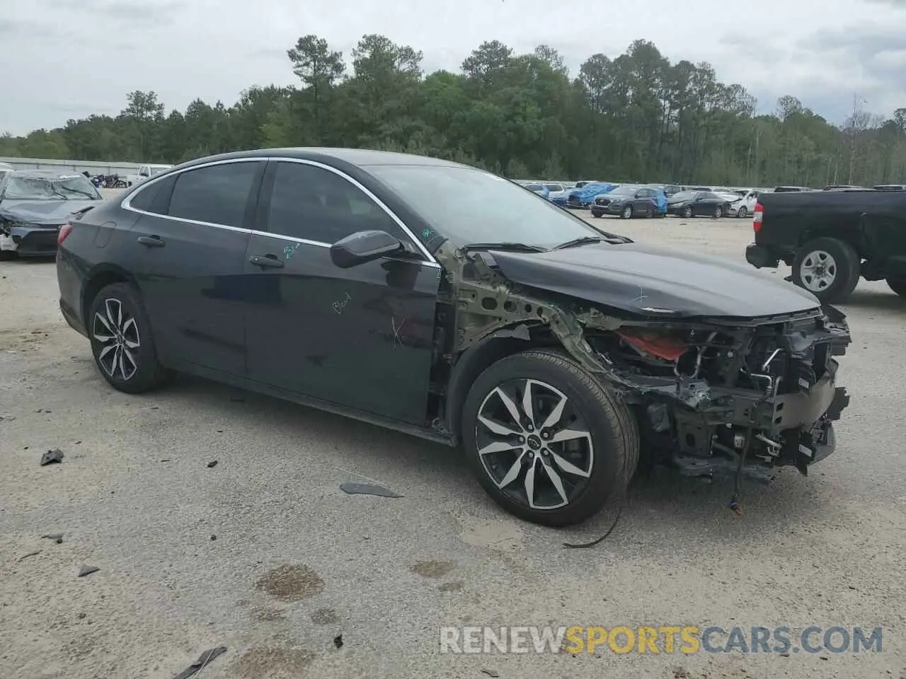 4 Photograph of a damaged car 1G1ZG5ST5SF104015 CHEVROLET MALIBU 2025