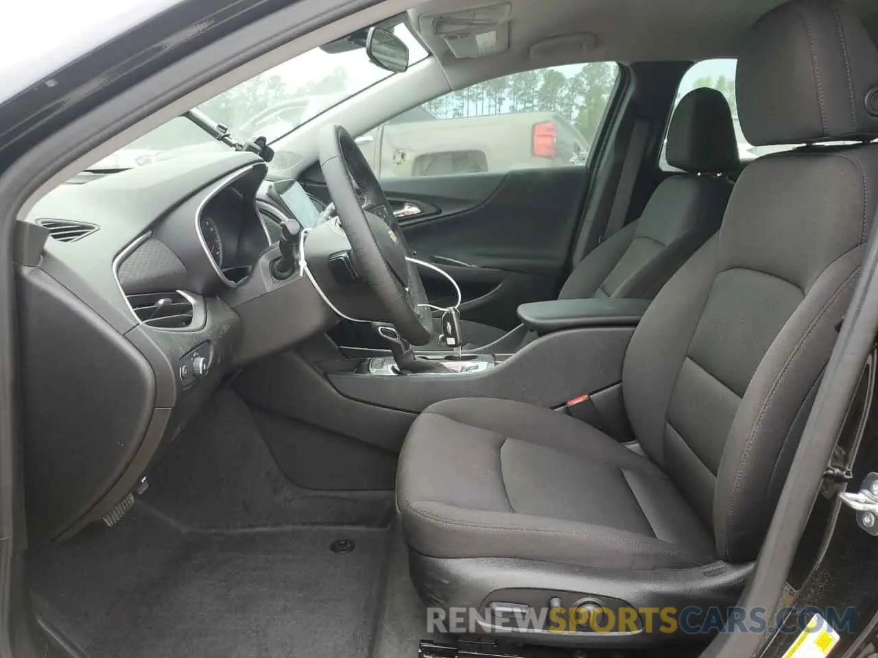 7 Photograph of a damaged car 1G1ZG5ST5SF104015 CHEVROLET MALIBU 2025