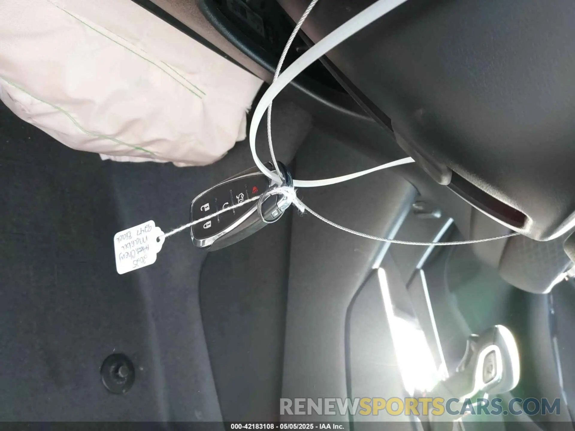 11 Photograph of a damaged car 1G1ZG5ST9SF149247 CHEVROLET MALIBU 2025
