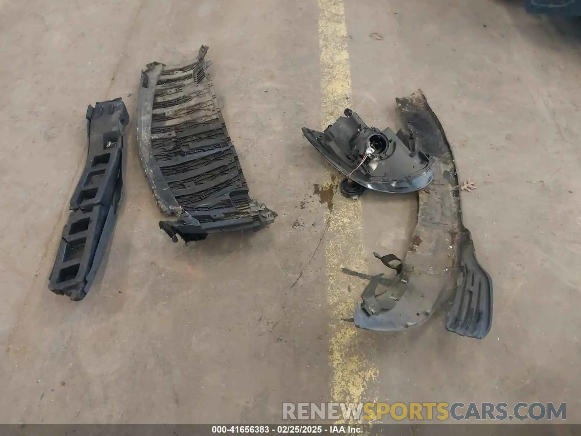 12 Photograph of a damaged car 1G1ZF5SU3KF189111 CHEVROLET MALIBU HYBRID 2019