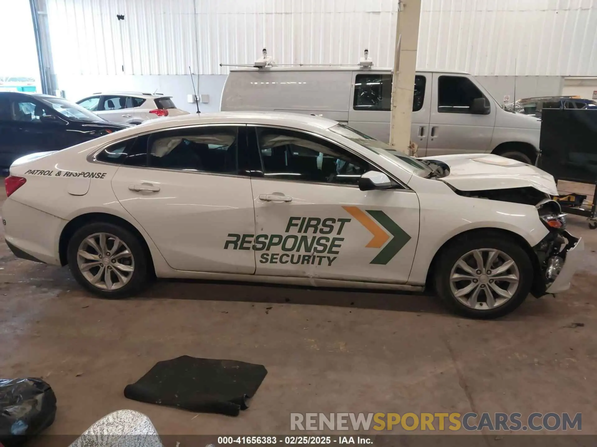 14 Photograph of a damaged car 1G1ZF5SU3KF189111 CHEVROLET MALIBU HYBRID 2019