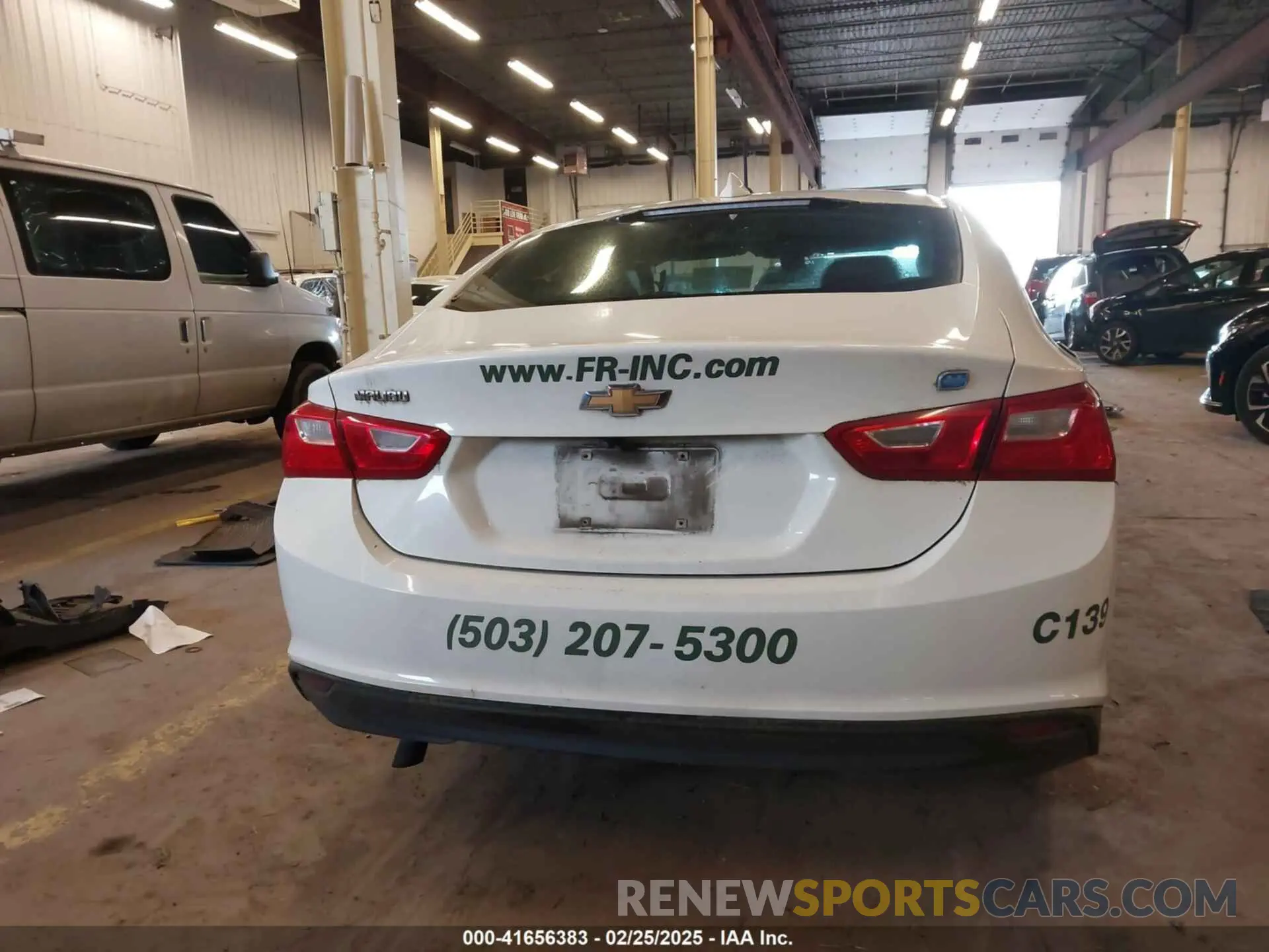 17 Photograph of a damaged car 1G1ZF5SU3KF189111 CHEVROLET MALIBU HYBRID 2019