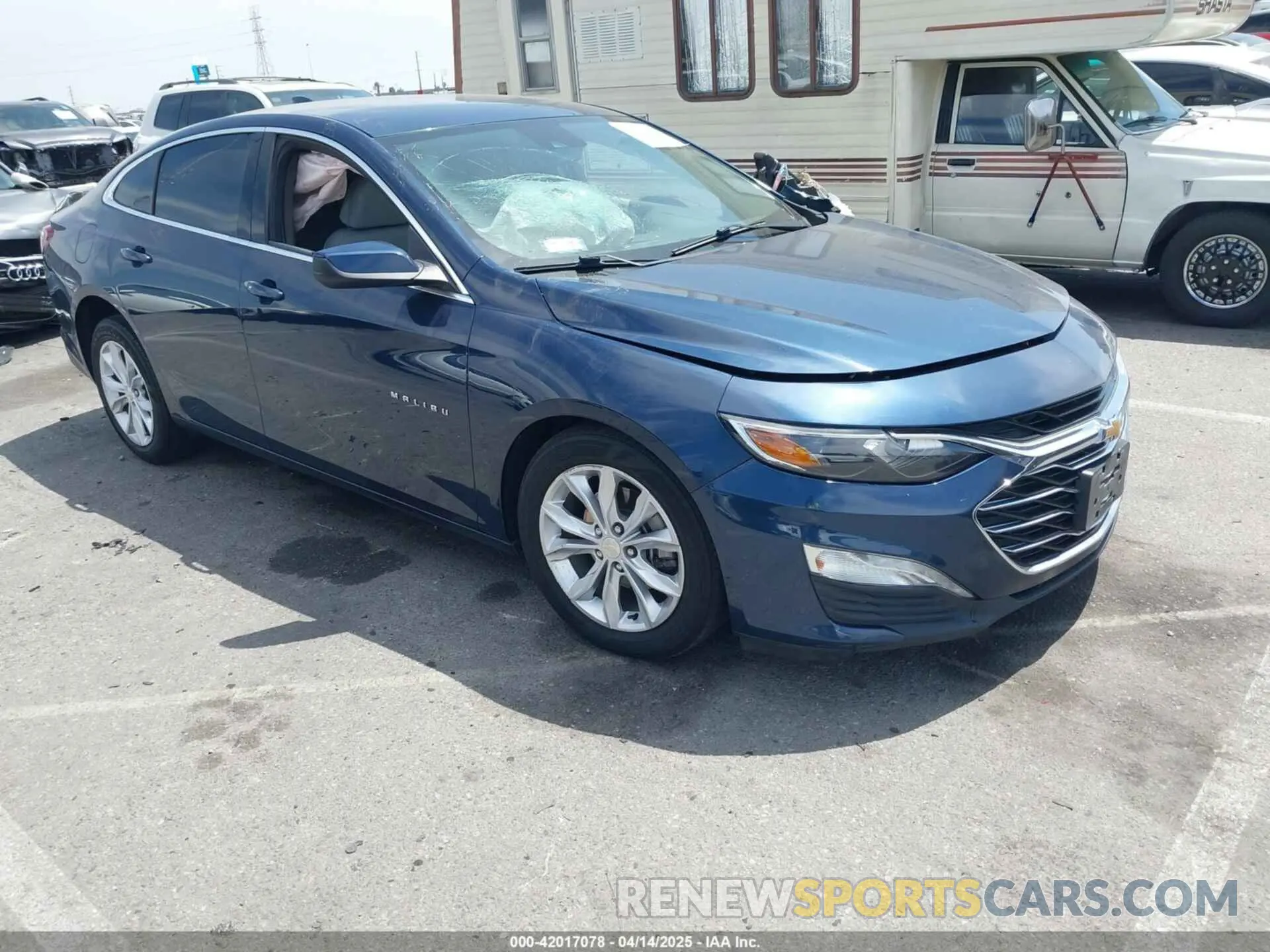 1 Photograph of a damaged car 1G1ZF5SU5KF141612 CHEVROLET MALIBU HYBRID 2019