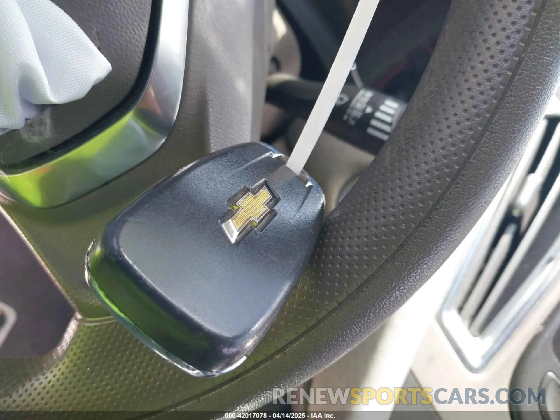 11 Photograph of a damaged car 1G1ZF5SU5KF141612 CHEVROLET MALIBU HYBRID 2019