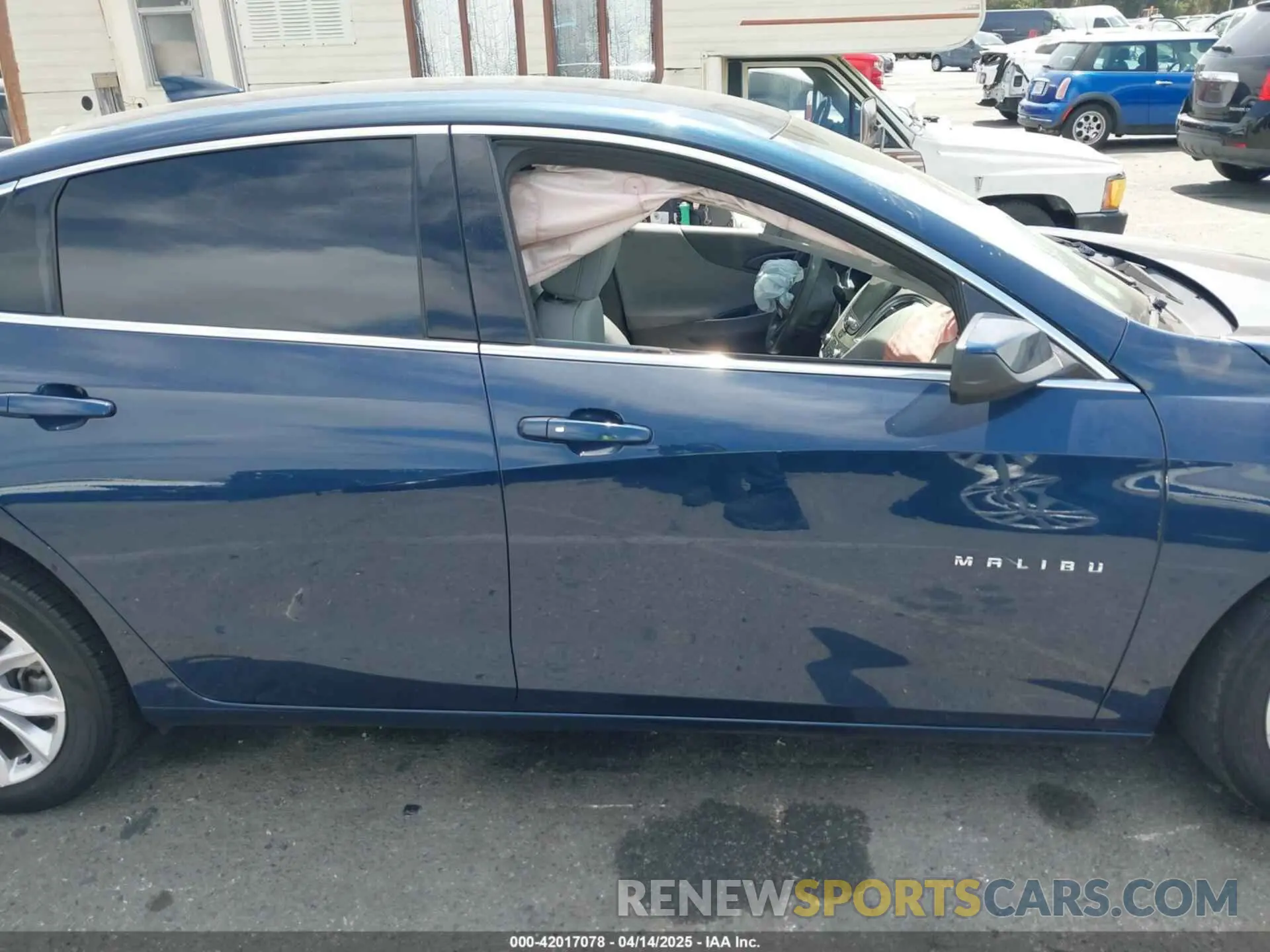 13 Photograph of a damaged car 1G1ZF5SU5KF141612 CHEVROLET MALIBU HYBRID 2019