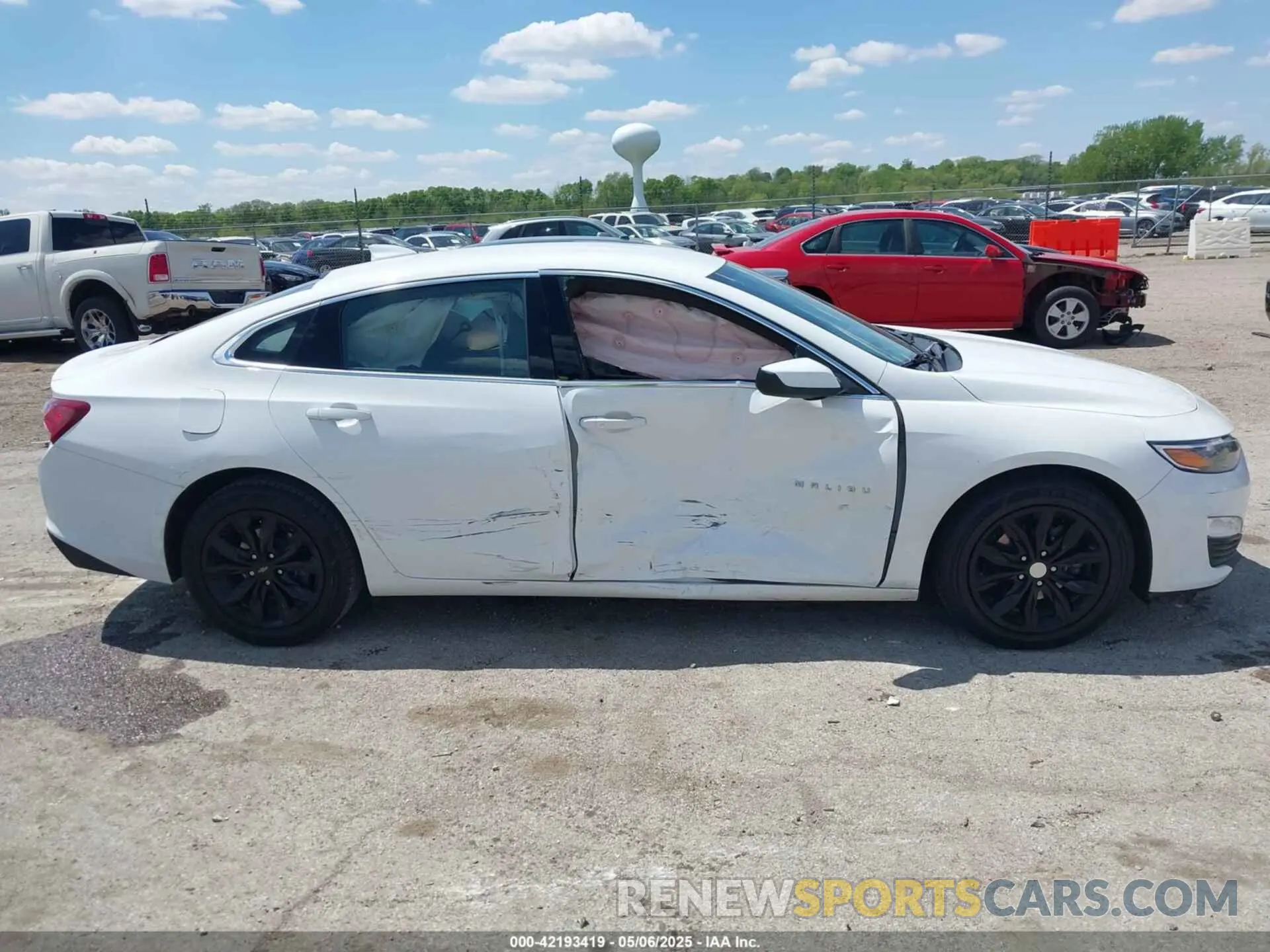 13 Photograph of a damaged car 1G1ZF5SU6KF179978 CHEVROLET MALIBU HYBRID 2019