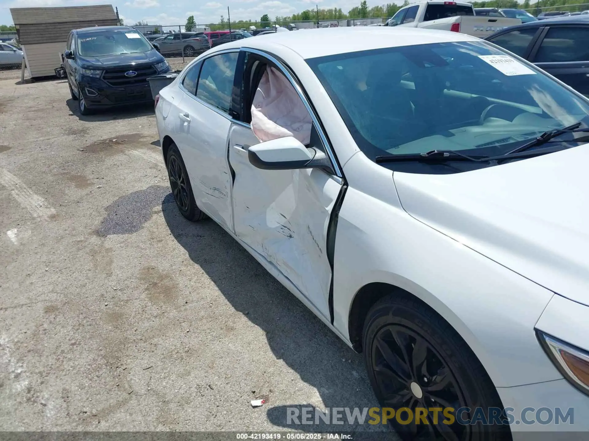6 Photograph of a damaged car 1G1ZF5SU6KF179978 CHEVROLET MALIBU HYBRID 2019