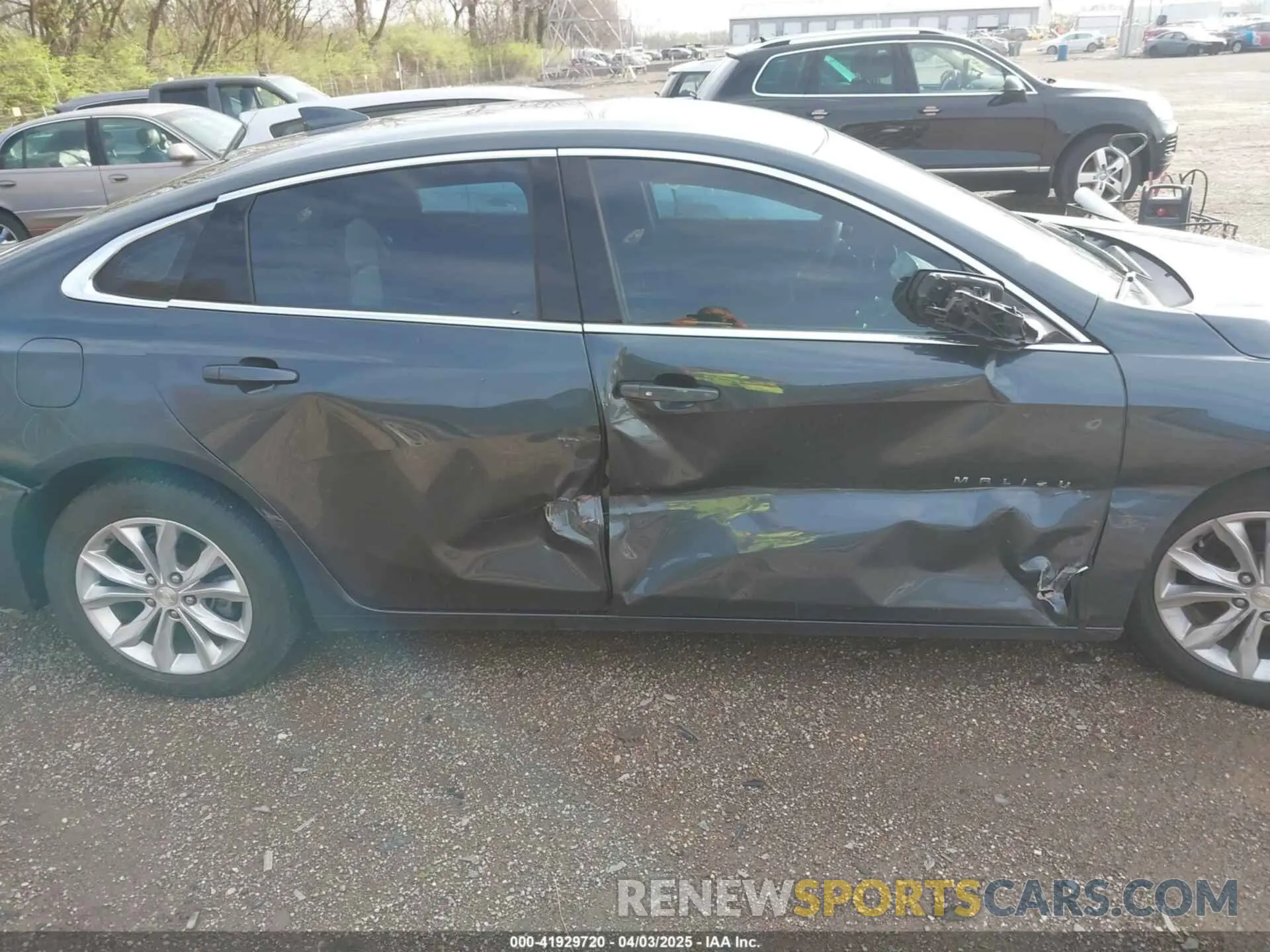 13 Photograph of a damaged car 1G1ZF5SU9KF145744 CHEVROLET MALIBU HYBRID 2019