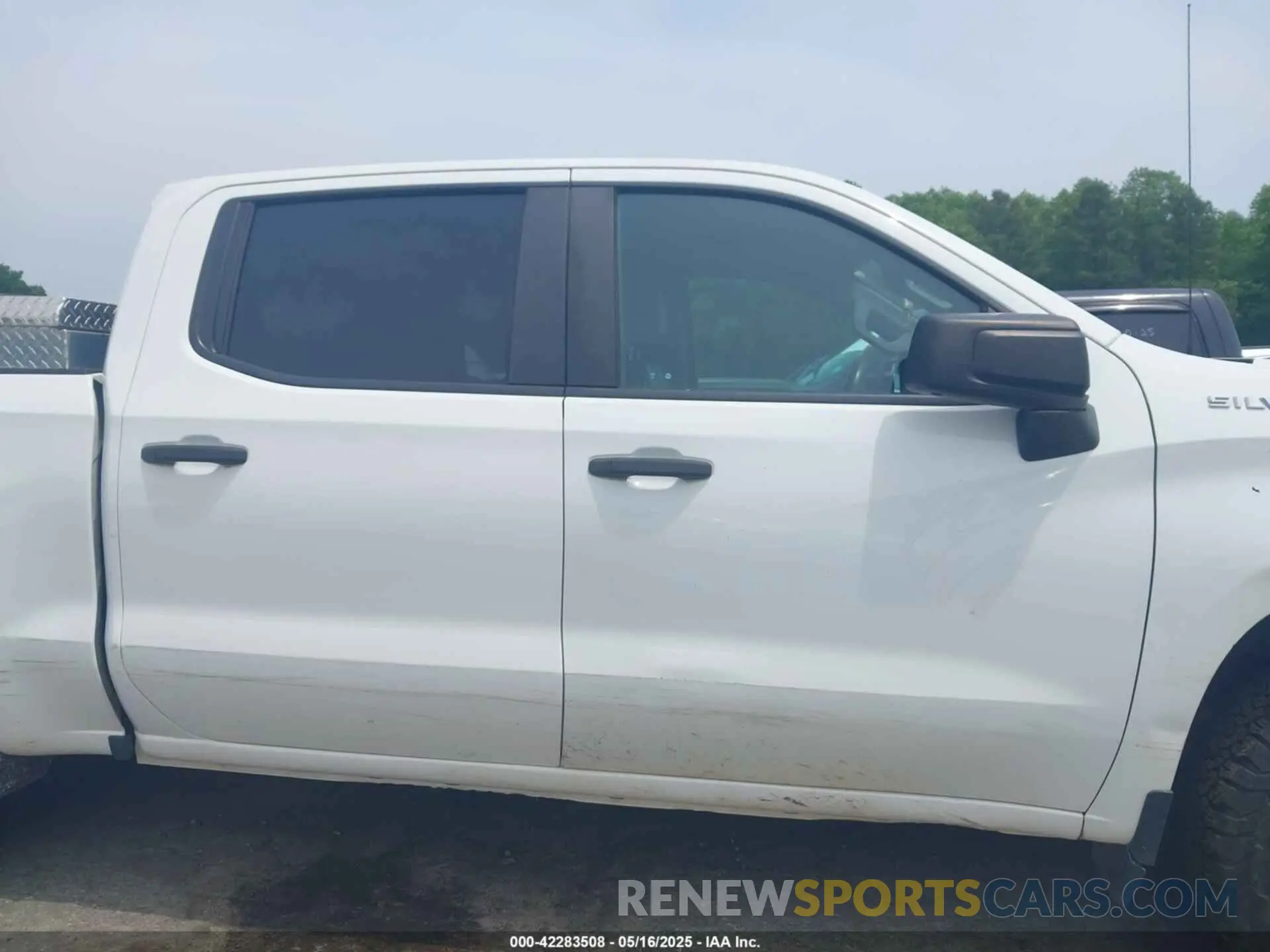 13 Photograph of a damaged car 1GCPWAEH4KZ335813 CHEVROLET SILVERADO 1500 2019