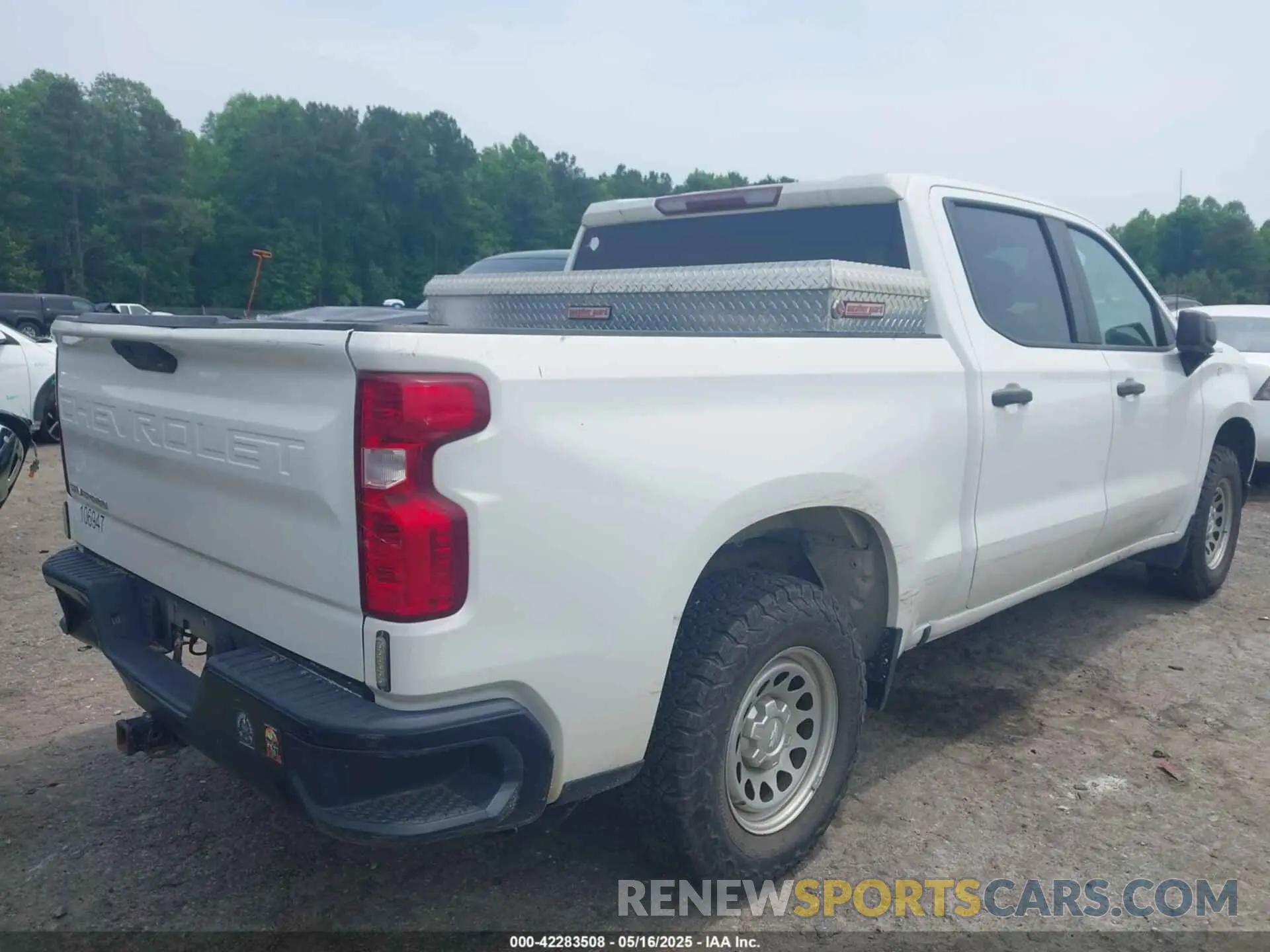 4 Photograph of a damaged car 1GCPWAEH4KZ335813 CHEVROLET SILVERADO 1500 2019